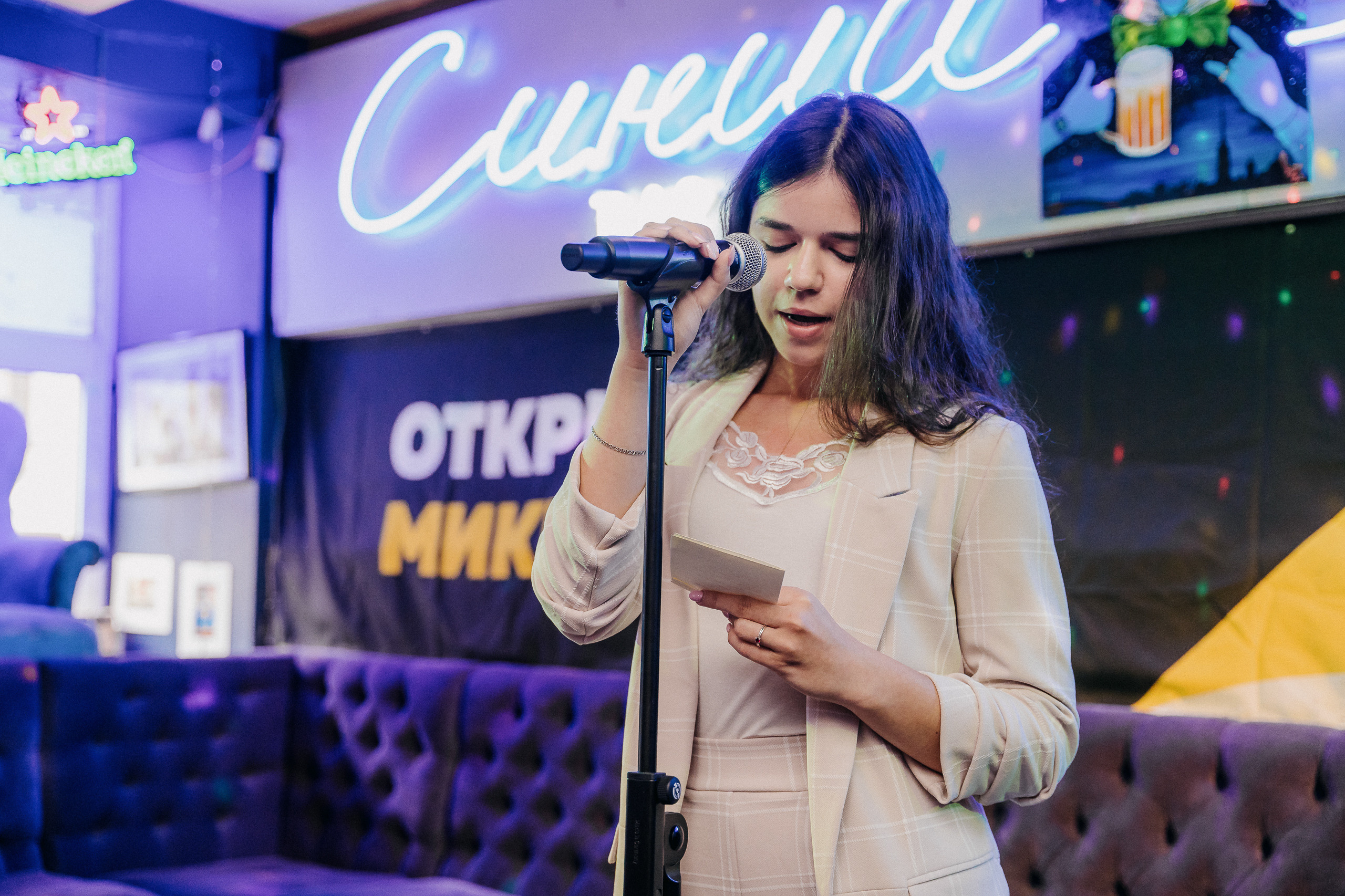 ПИТЕРЧИТАЕТ — поэтическая встреча. Святослав Буньков | фотограф