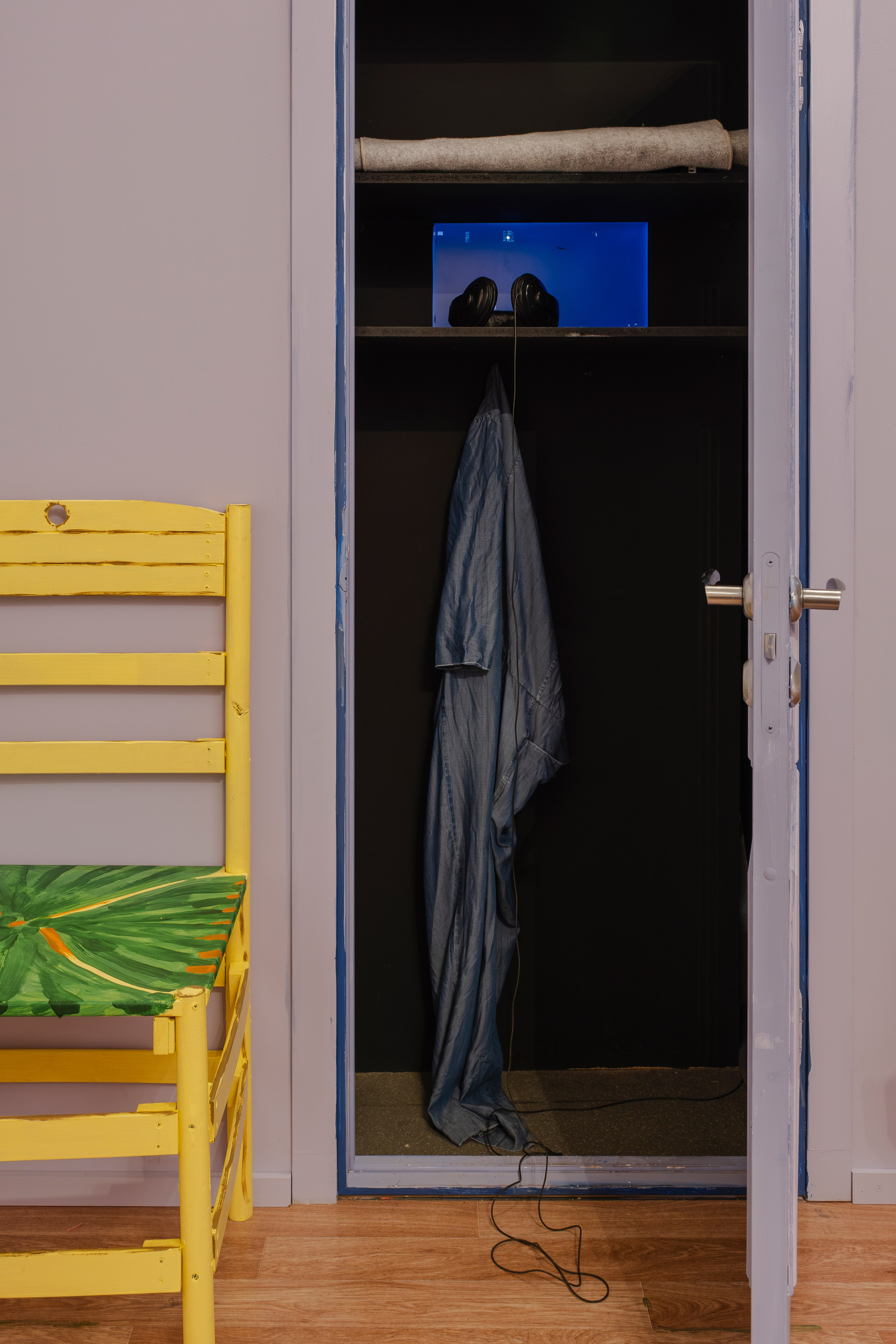 Инсталляция «Придумала» Ольги Михальчук, Винзавод, 2024. Ольга Михальчук, художница и фотограф