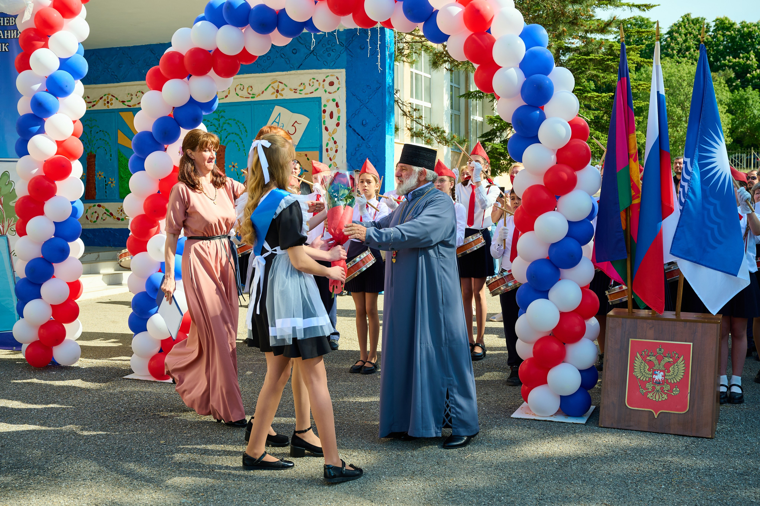 Последний звонок 2025. Жизнь курорта Кабардинка в фотографиях