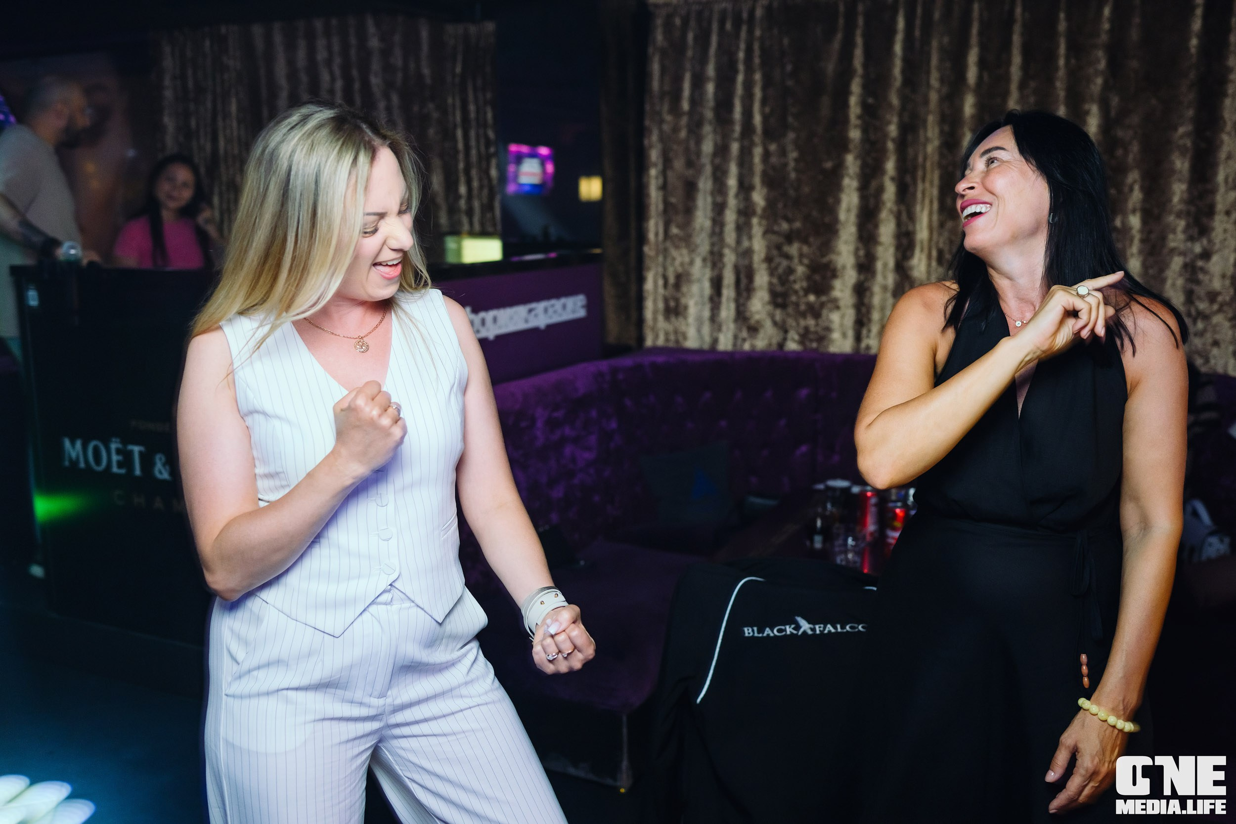 Фоторепортаж из караоке-клуба Эйфория. One Media Life: фоторепортажи, фотоотчеты с мероприятий и заведений