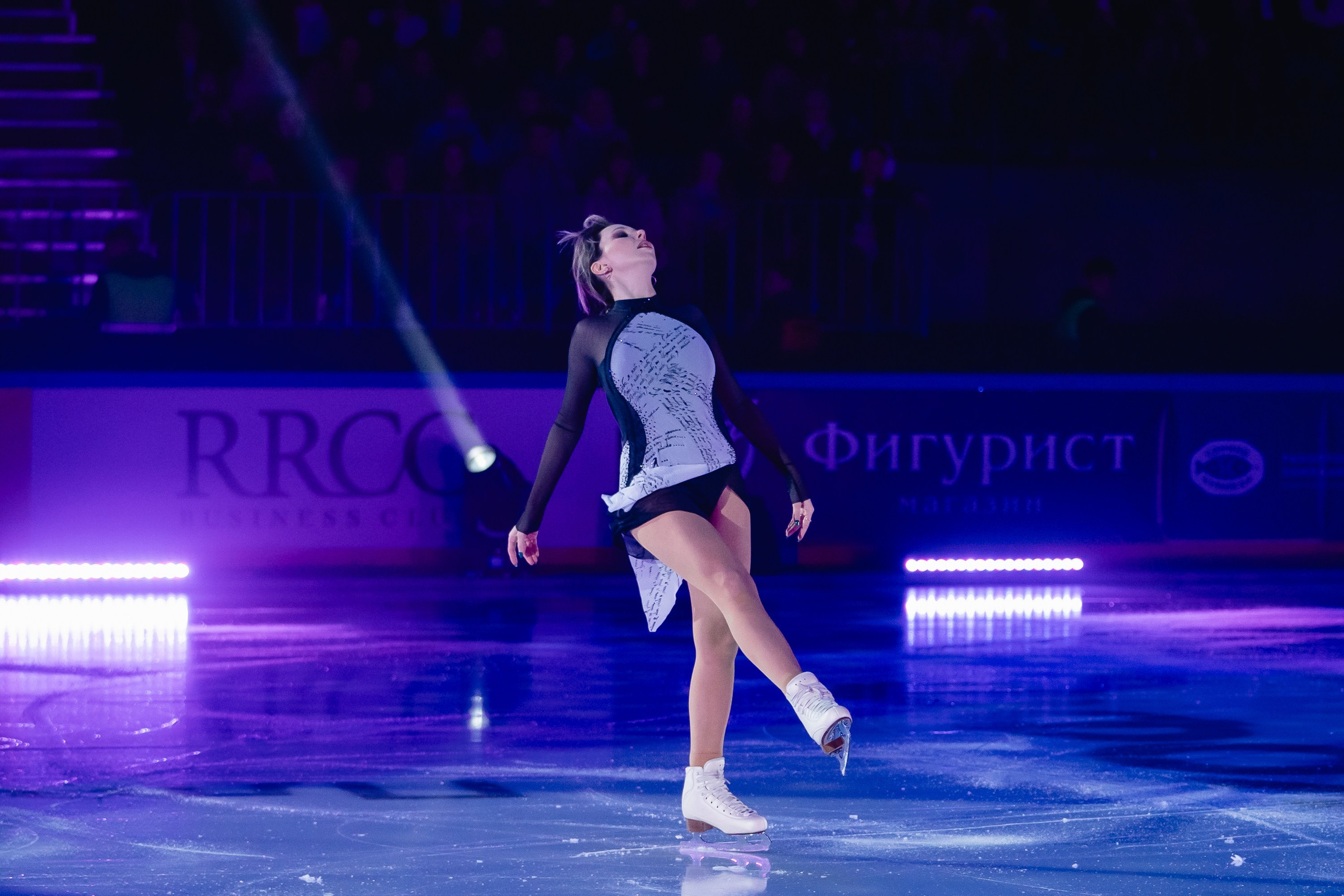 Шоу «Чемпионы на льду» в Новосибирске. Воробьева Ксения — Спортивный и танцевальный фотограф Новосибирск