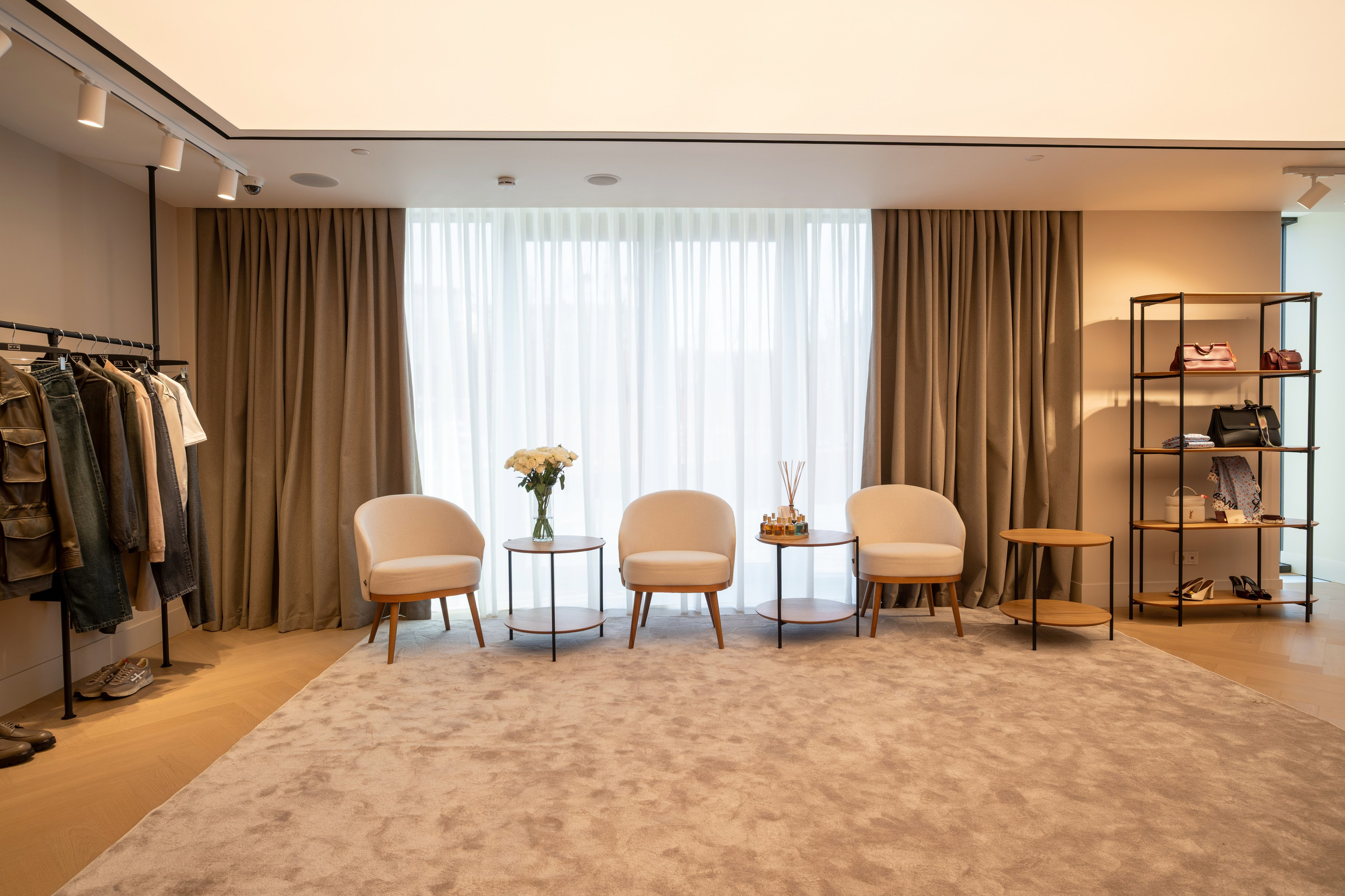 ЦУМ. Фотограф и видеограф в Тюмени Анна Жагорина, ваши фото еще не отдавали так быстро!