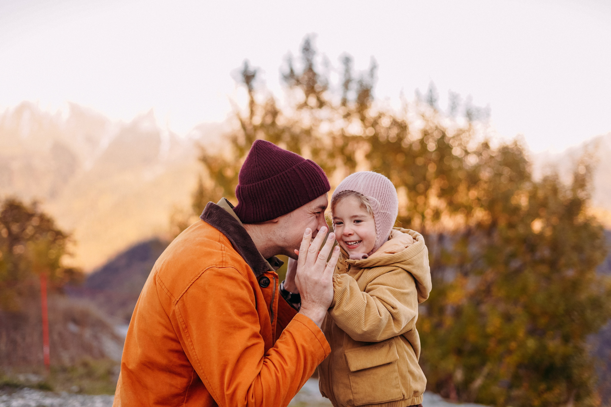 Алексей, Анна и Валентина в Горной Олимпийской деревне. Фотограф в Сочи и Абхазии | Фототуры | September Air