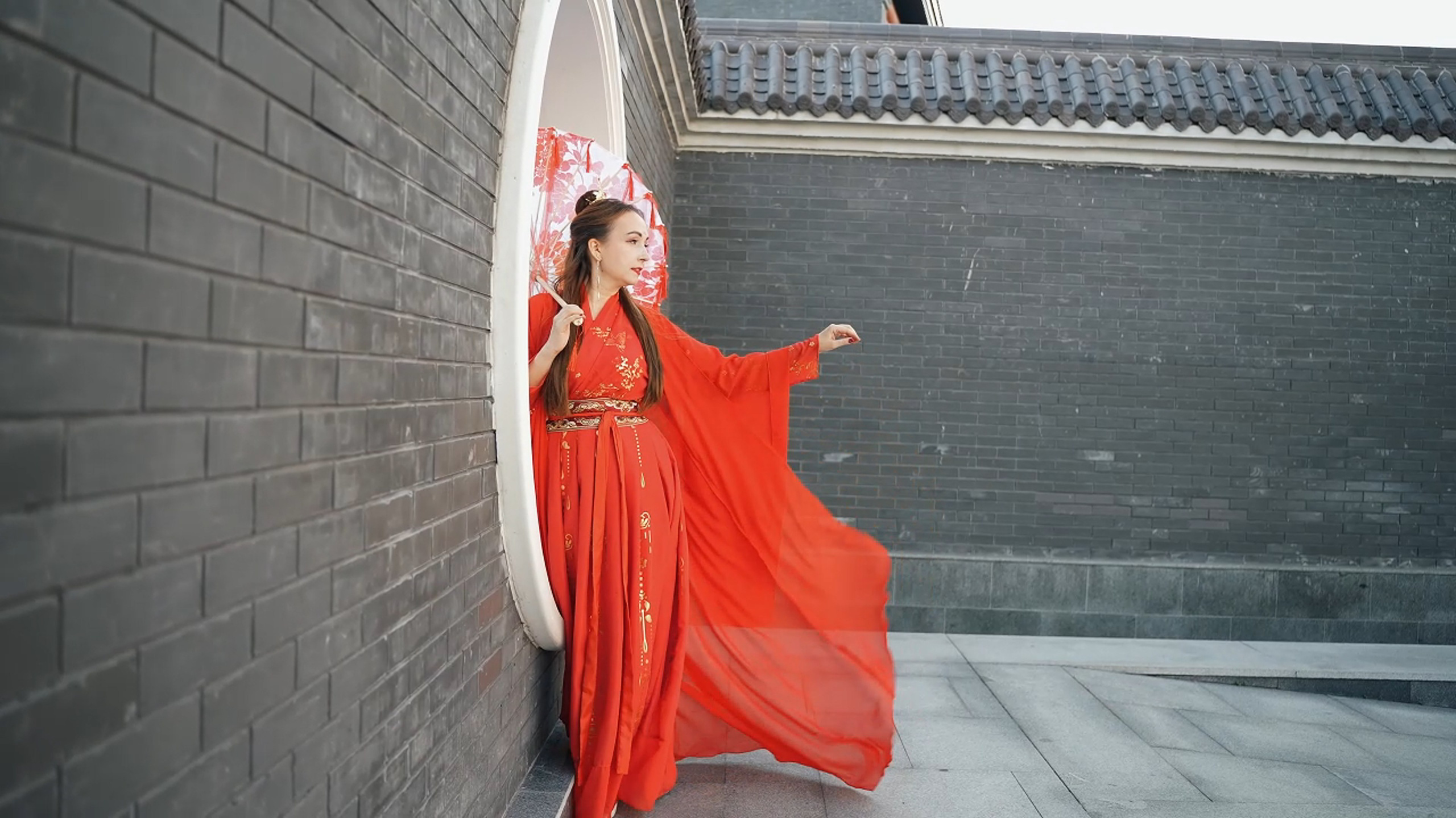 Наталья и Яна — Не просто съёмки, а целые миры 🎬. Видеограф / Фотограф  — Яна Спащанская