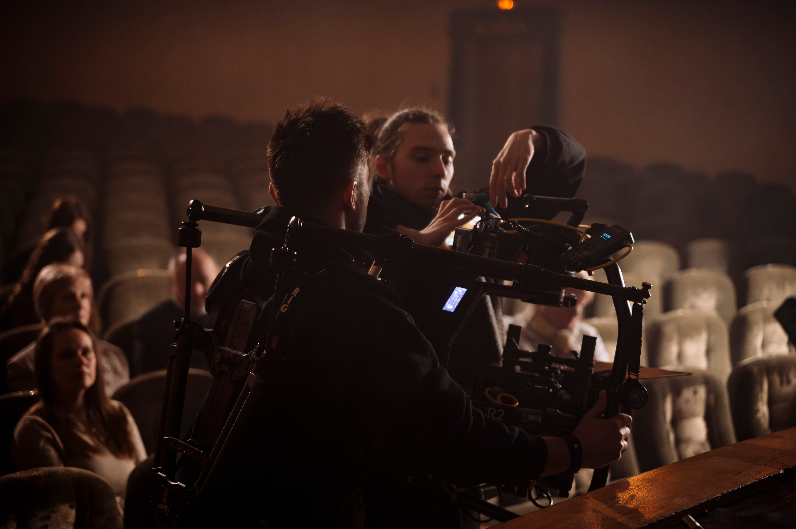 Съемка мероприятия, съемка дня рождения, съемка корпоратива и праздников, съемка бэкстейдж, фотограф Ольга Шаповалова, съемка выпускного, Минск, беларусь