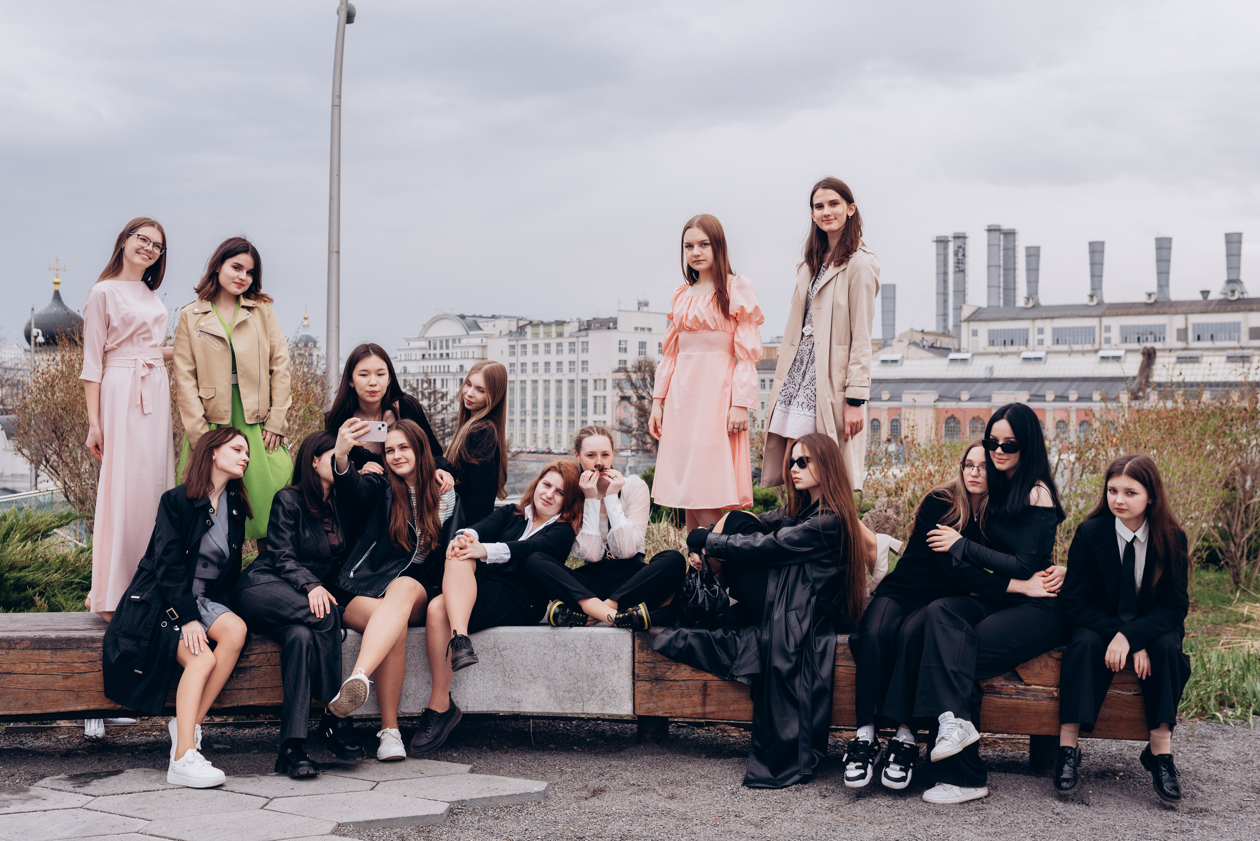 Выпускные альбомы без нервов в Москве — Идеальный альбом!. MILATE — выпускные альбомы, фотосессии и видео в Москве