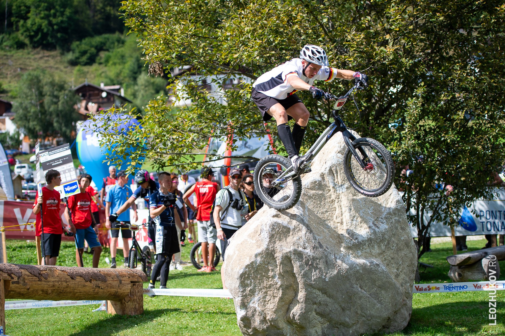 UCI Trials World Championships 2016 — finals. Sports photographer Leonid Zhukov
