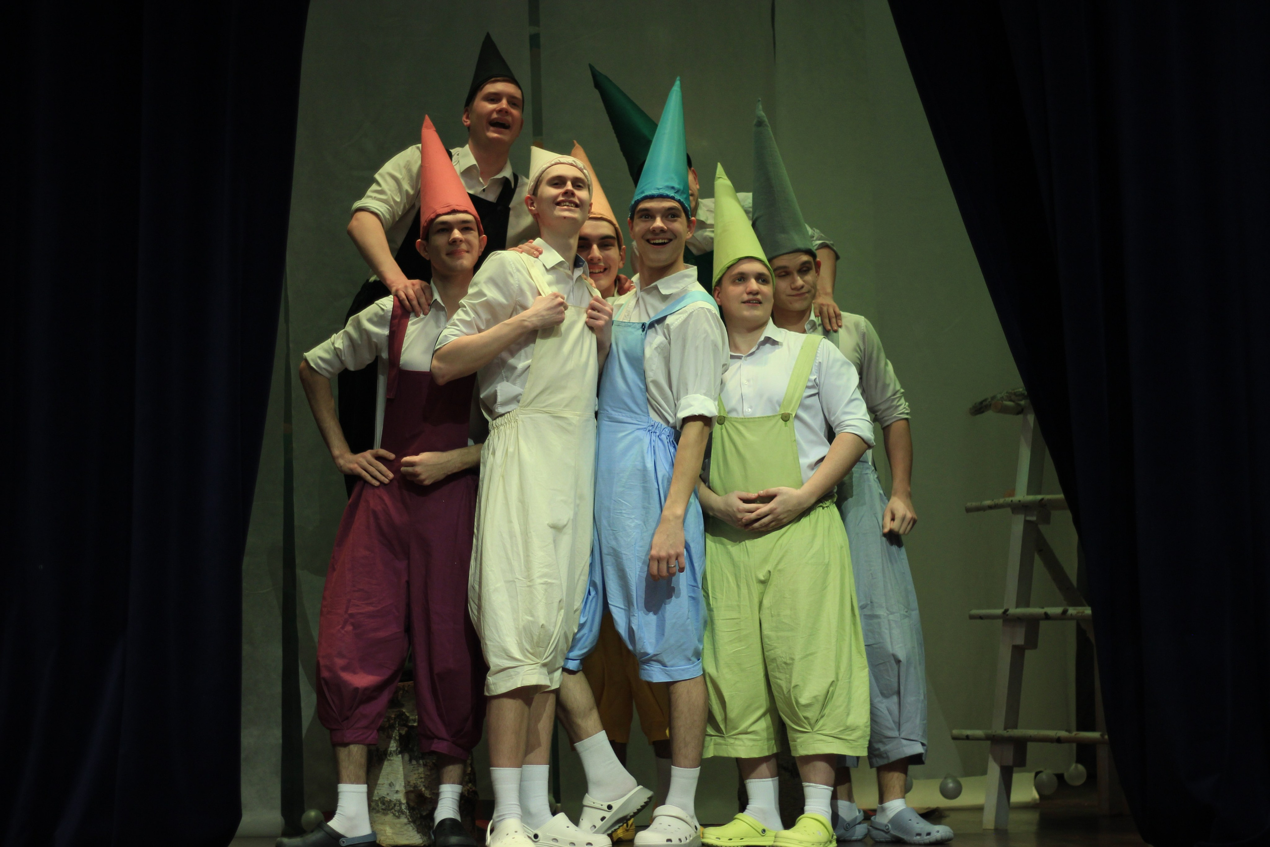 БЕЛОСНЕЖКА И СЕМЬ ГНОМОВ студенческого театра 5 БУКВ. Фотокрыжовник. Снимаем, дружим, путешествуем