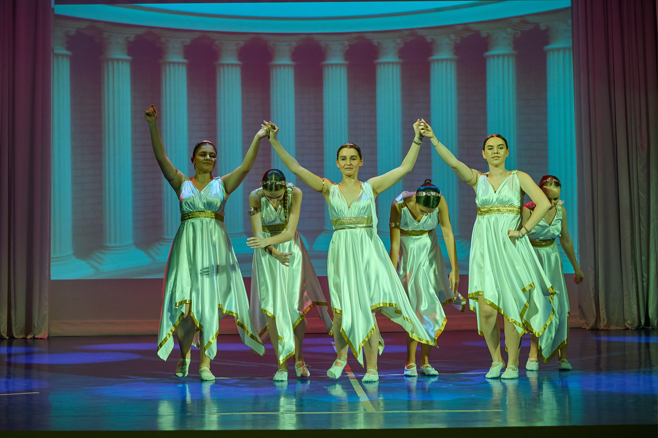 8 марта Марьина роща. Жизнь курорта Кабардинка в фотографиях