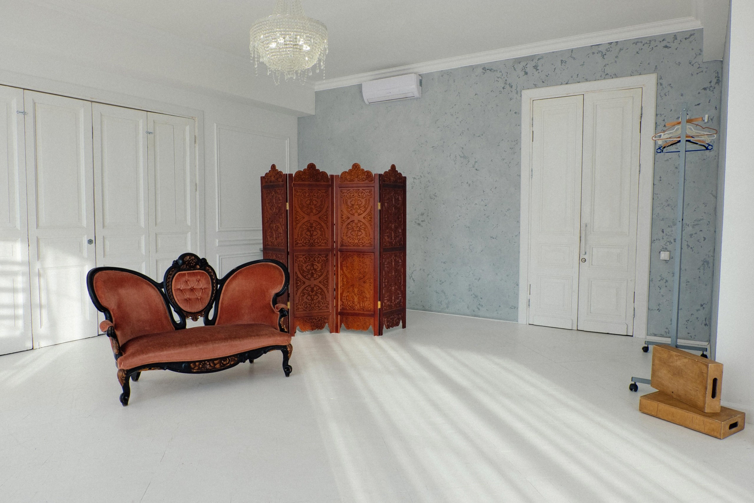 Студии для свадебной фотосессии. Свадебный и портретный фотограф в Новосибирске Любовь Исакова