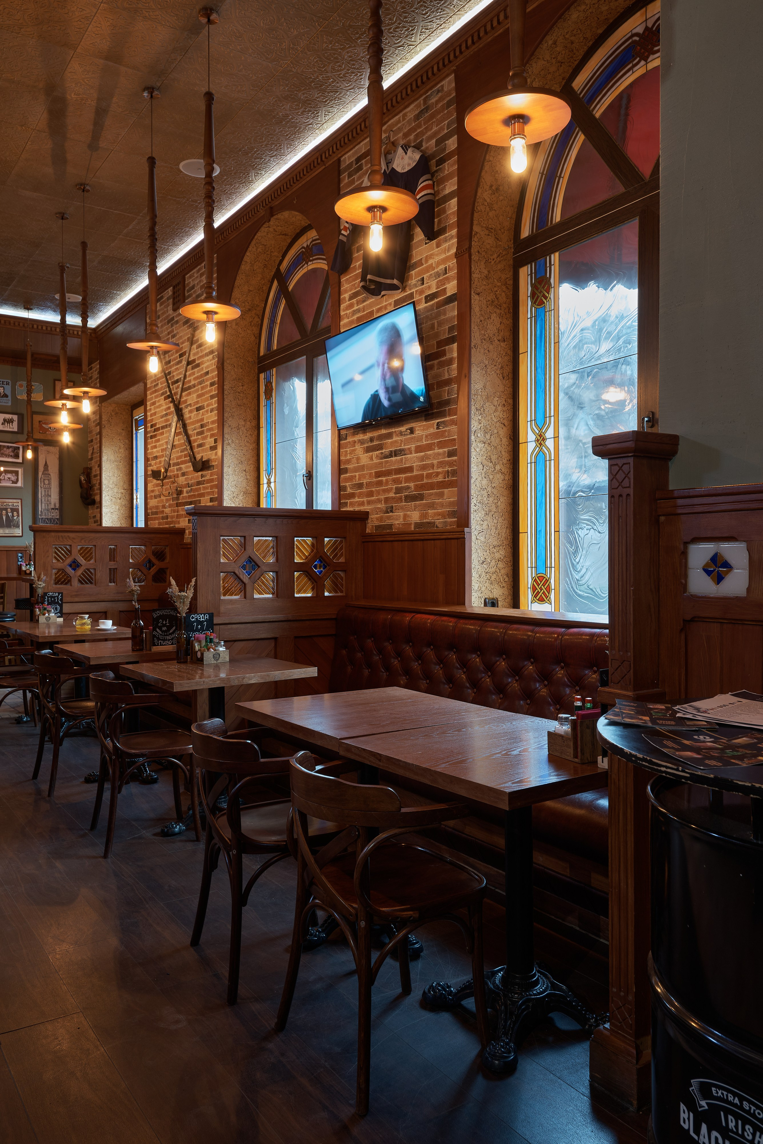 The Tony Pub. Абросимов Лев интерьерный и архитектурный фотограф