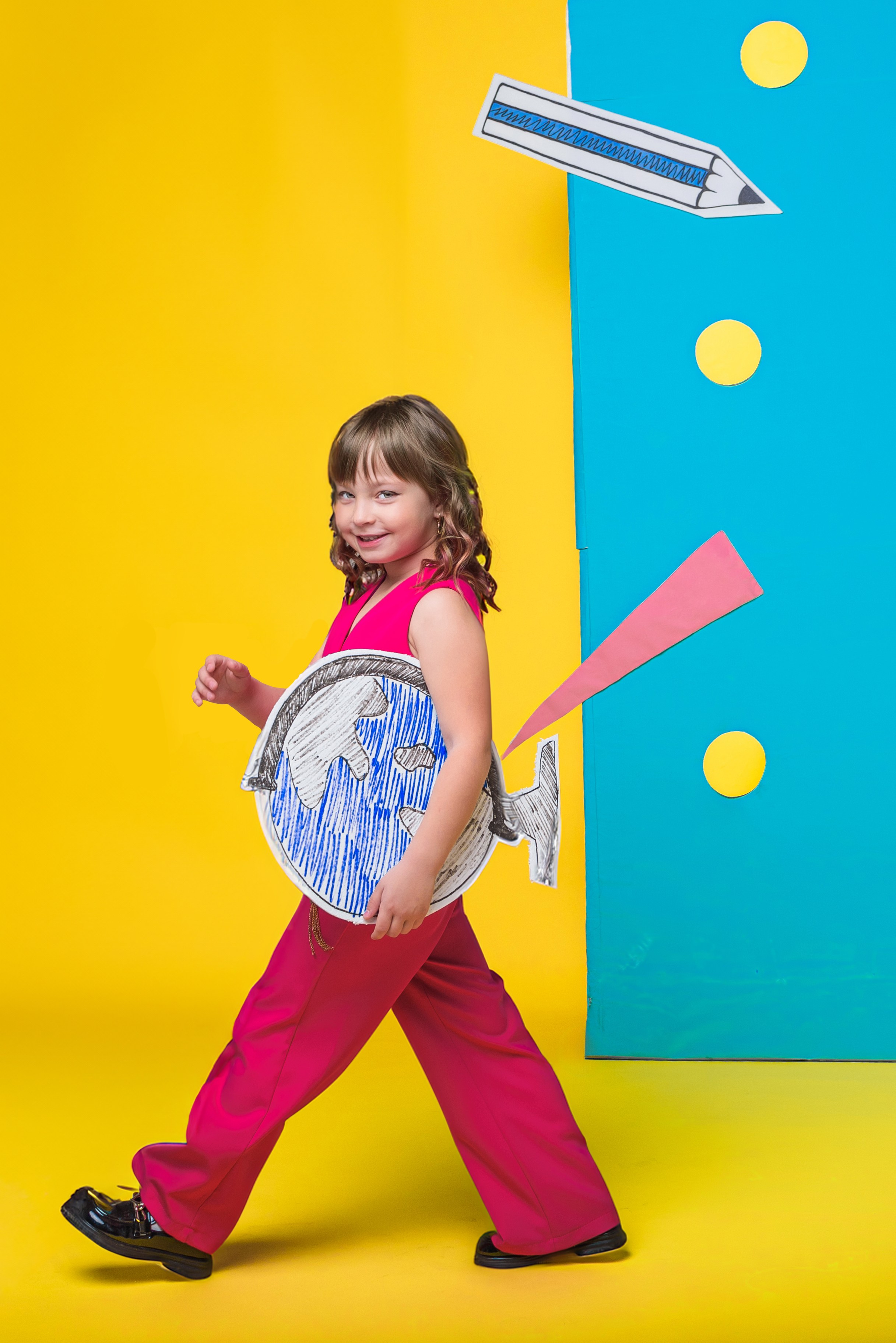 Индивидуальная фотосессия школьника в Сочи для выпускного альбома