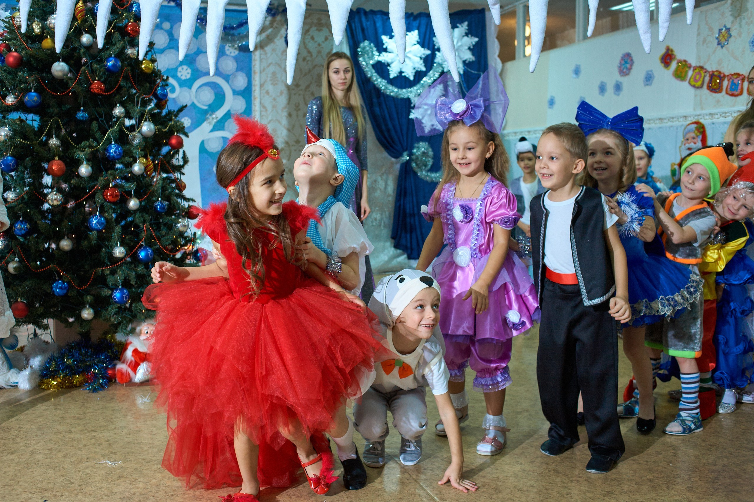 Новогодний утренник. Выпускной альбом Новосибирск