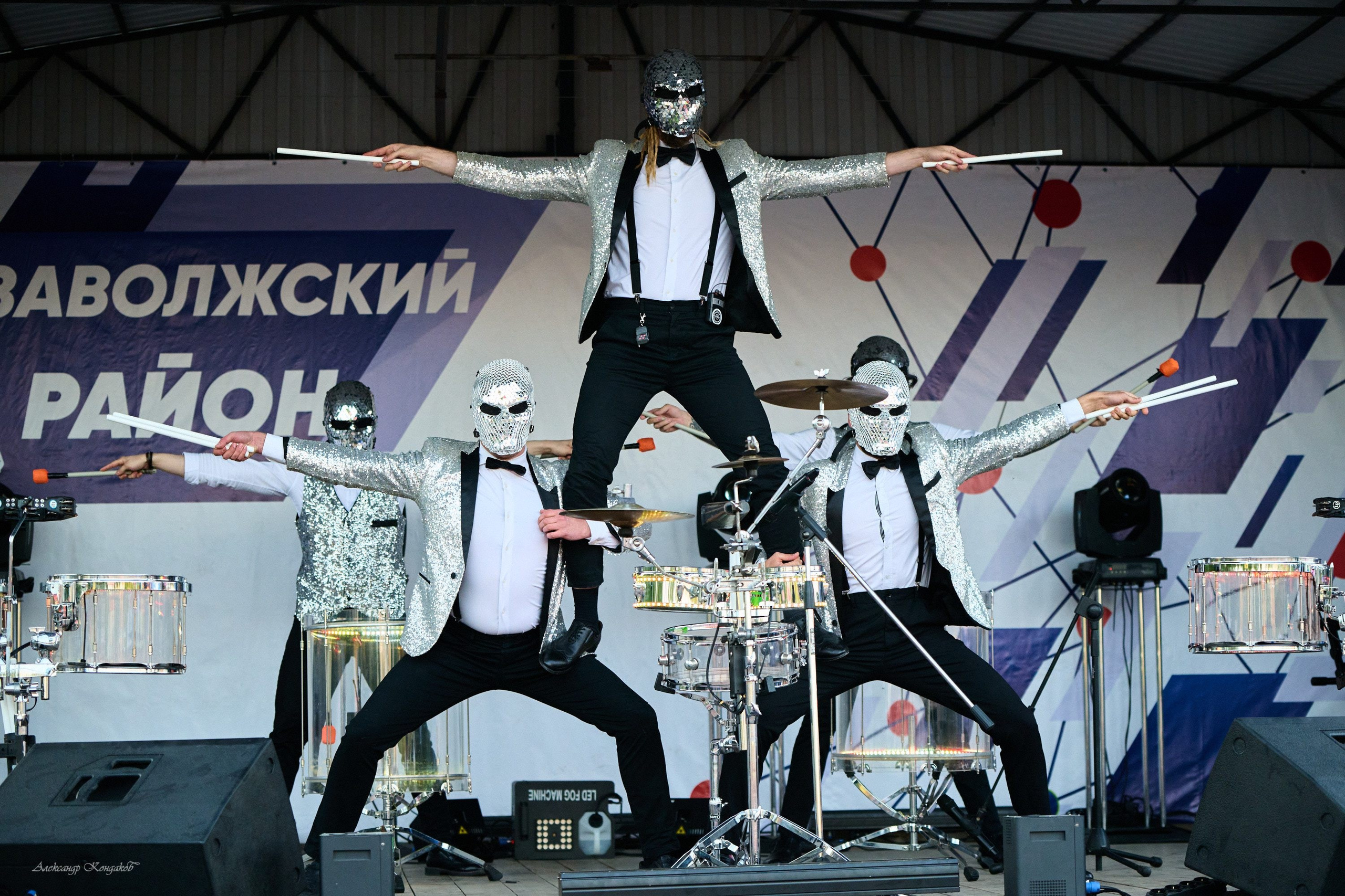 Шоу барабанщиков Zanozza город Москва на выступлении дня города Заволжск