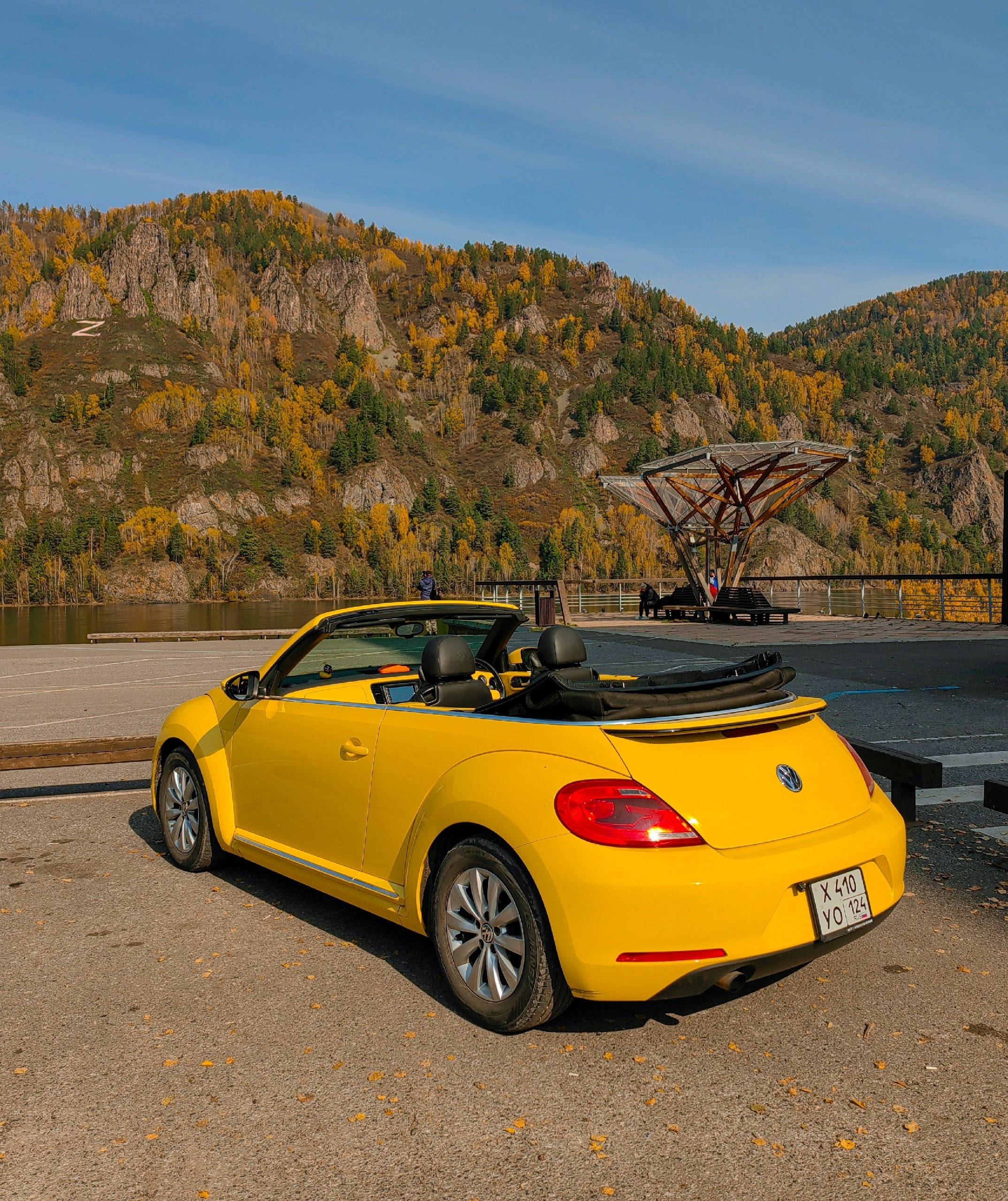 прогулка на кабриолете в Дивногорск индивидуальный тур Красноярск экскурсии фото интересные места что посмотреть куда сходить что посетить достопримечательности Красноярска фототур фотосессия аренда кабриолета аренда микроавтобуса трансфер цена заказать экскурсию программа маршрут смотровые площадки видовые красивые места Национальный парк заповедник Столбы Дивногорск Красноярская ГЭС путешествие туристический маршрут место силы Часовня Параскевы Пятницы Коммунальный мост остров Татышев Бобровый лог Николаевская сопка набережная Енисея село Овсянка музей Астафьева Караульная гора Виноградовский мост гид экскурсовод индивидуальная экскурсия фотосъемка виды на Енисей фанпарк Бобровый лог парк флоры и фауны Роев ручей Торгашинский хребет скала Такмак вантовый мост куда сходить цены расписание заказать онлайн экскурсионное обслуживание трансфер на комфортабельном микроавтобусе