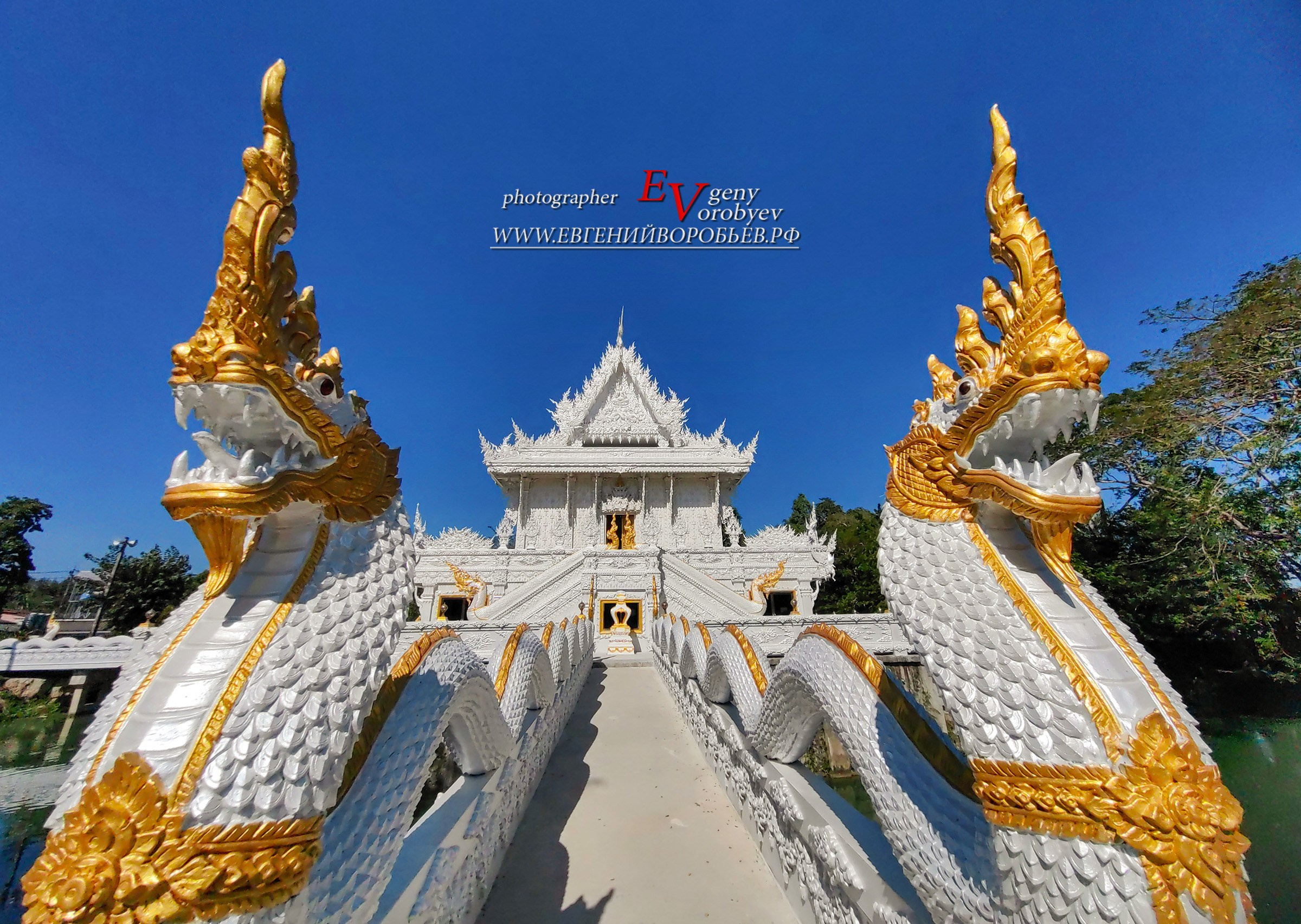 Белый храм на Пхукете Ват Канан Wat Kanan буддистский экскурсия интересной место Phuket туристический гид индивидуальная экскурсия поездка монах монастырь что посмотреть топ мест Пхукет Ват чалон Wat Chalong Таиланд