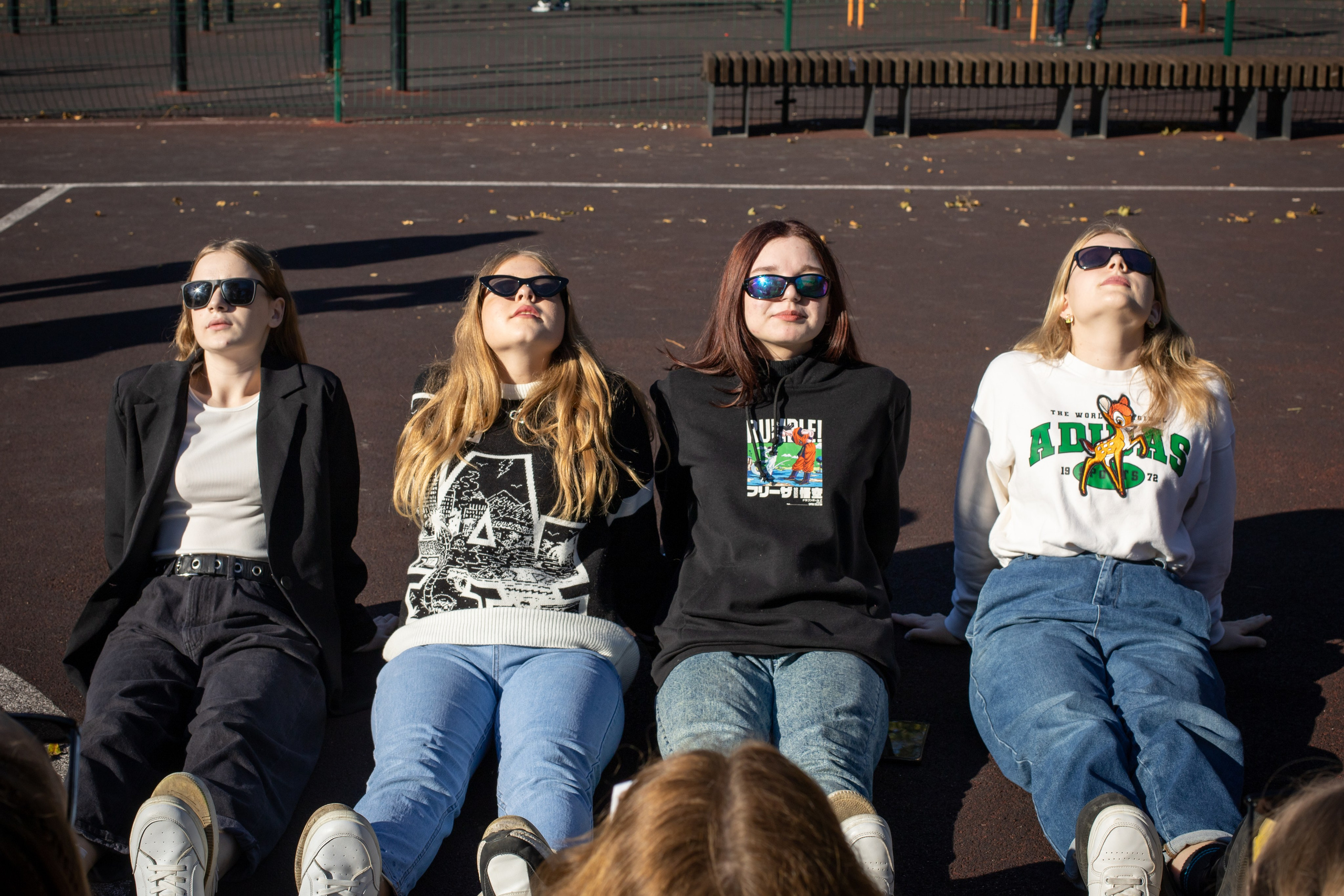 Пример уличной фотосессии 9 класс 34 школы г. Таганрога. Выпускные альбомы в Таганроге и Ростовской Области