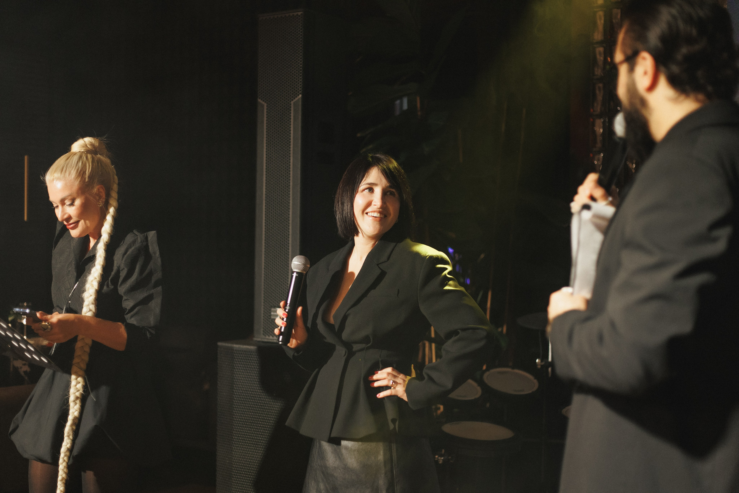 B.DAY PARTY ЖУРНАЛА •G. СВОИ. ФОТООТЧЕТЫ-СОБЫТИЯ-МЕСТА