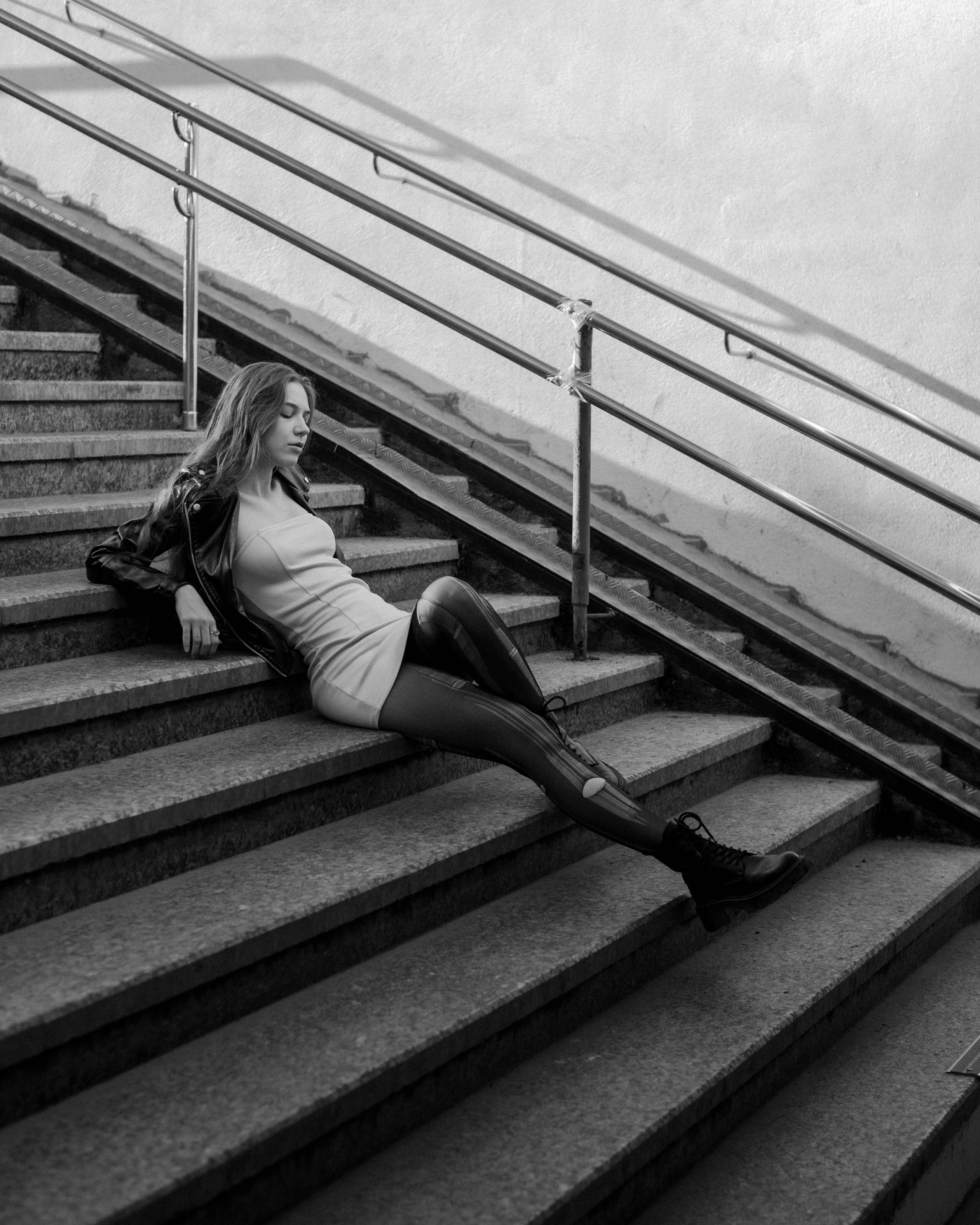 Ася. Женский фотограф. Создатель украшений ручной работы. Модель