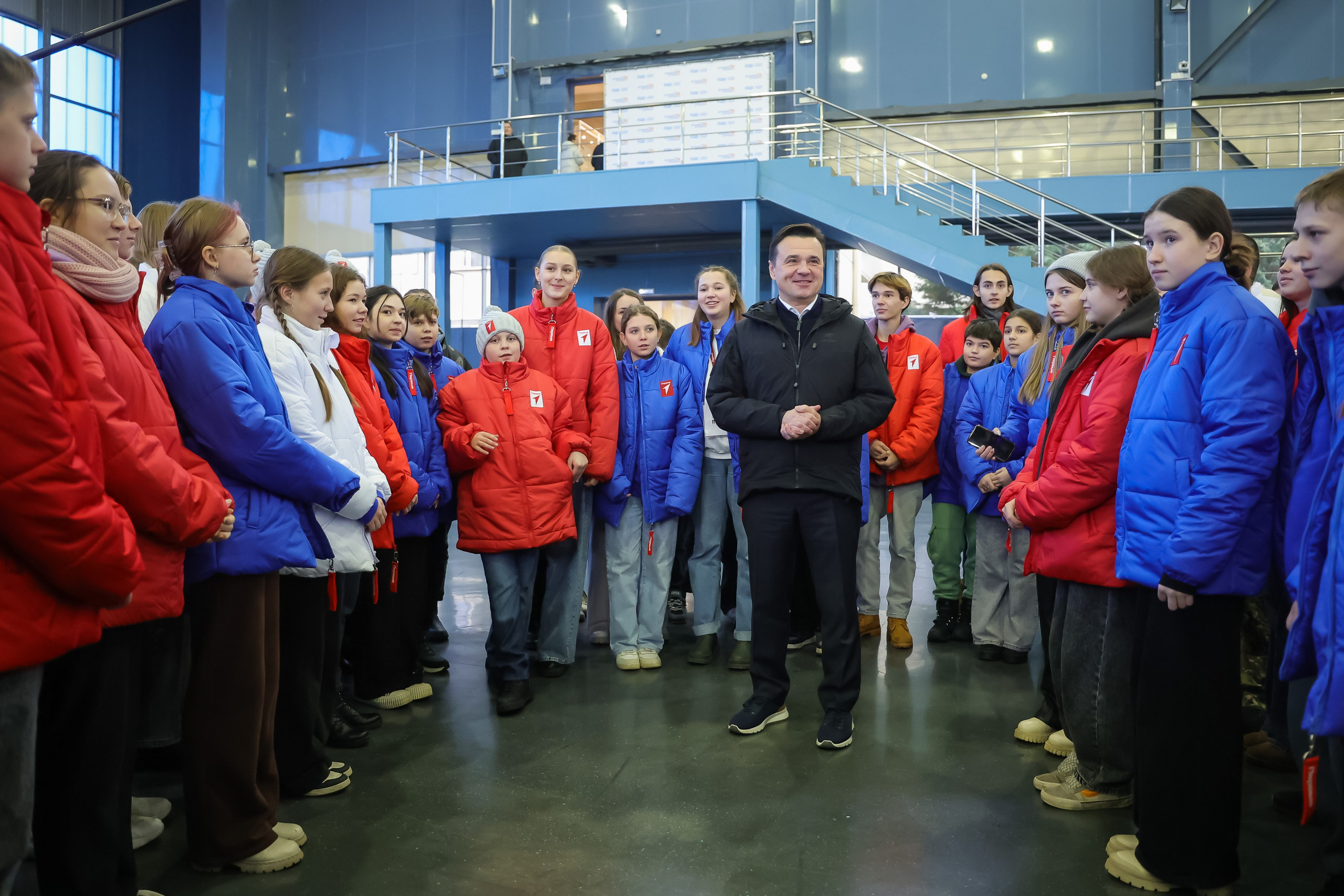 Губернатор Подмосковья Андрей Воробьев вместе с участниками «Движения первых» навестил пилотажные группы. Моя фотография