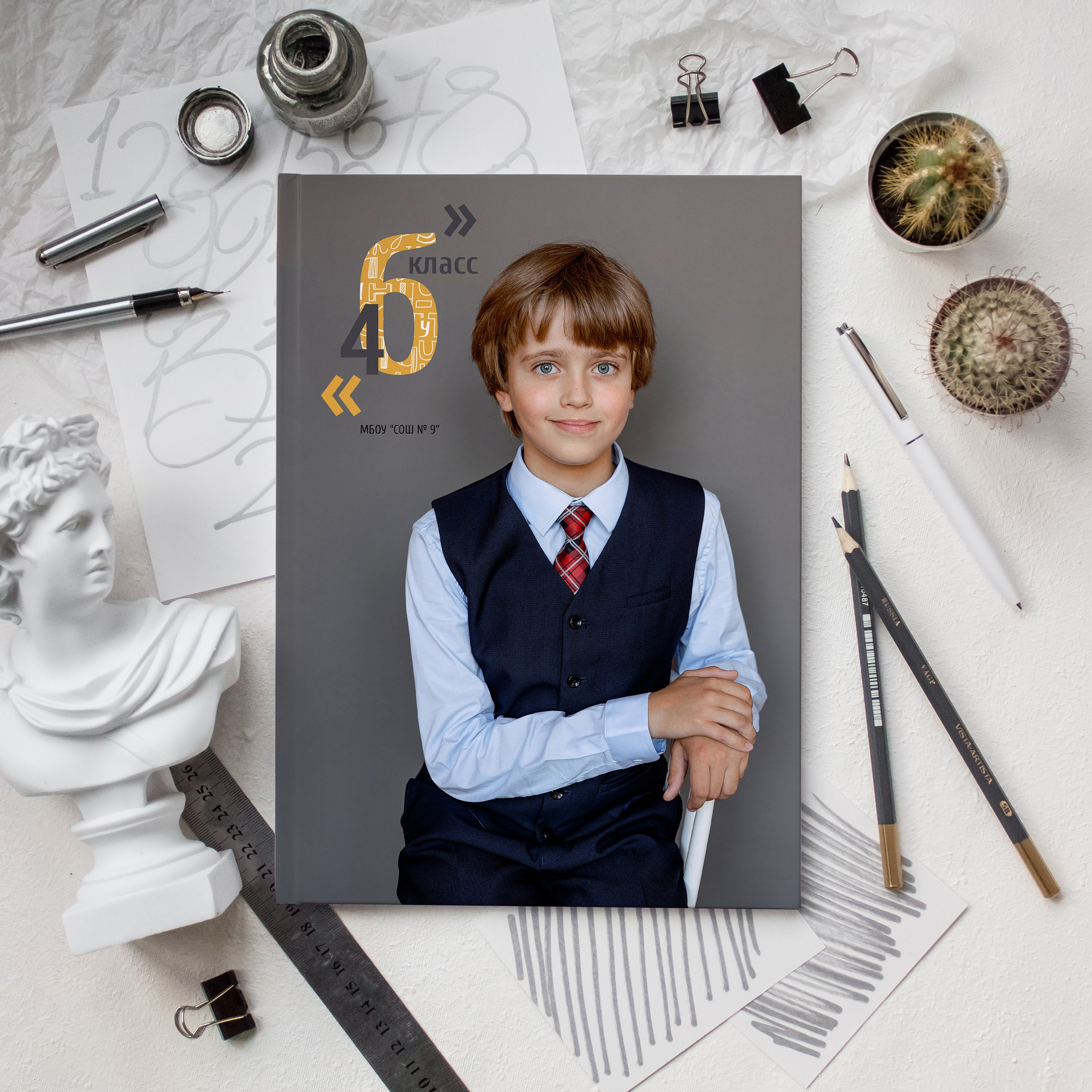 АЛФАВИТ. Фотокомпания «Алые паруса» выпускные альбомы Москва и МО