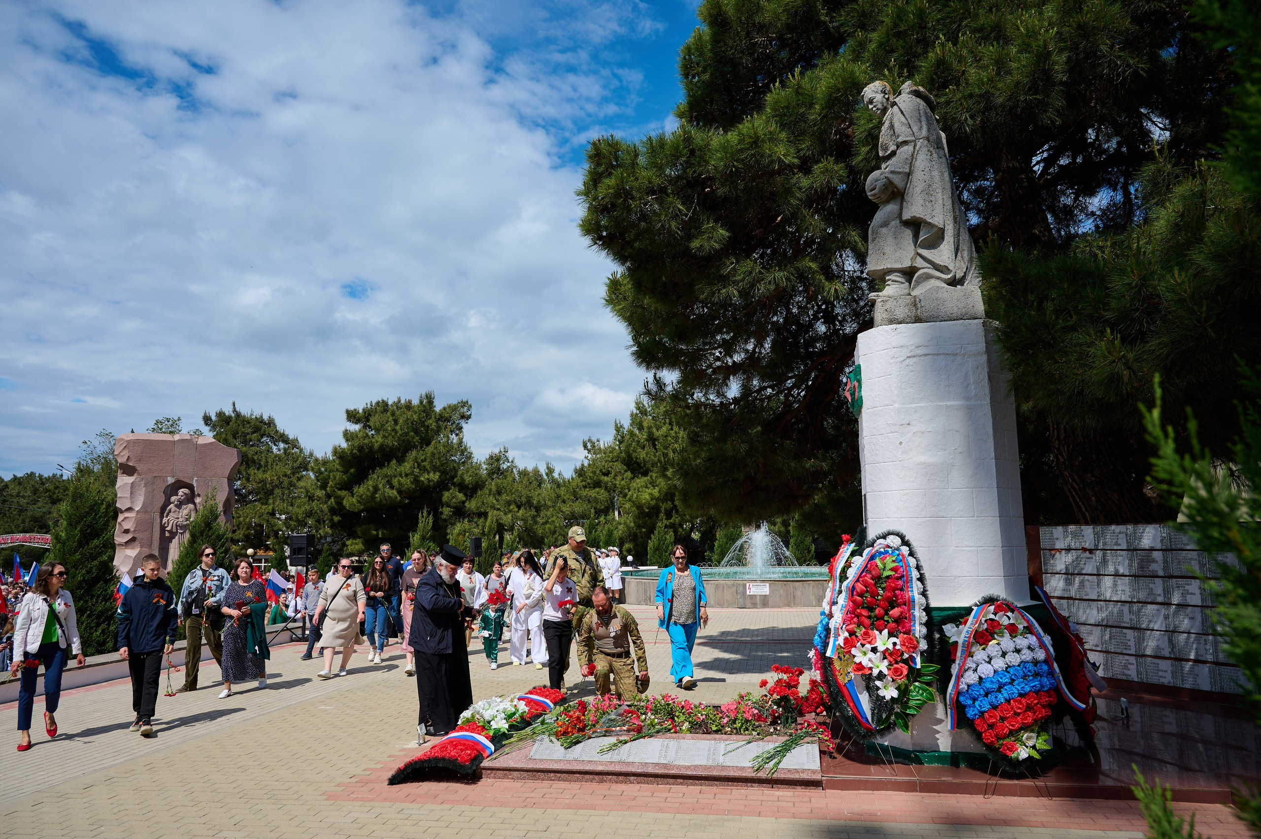 Митинг 9 мая. Жизнь курорта Кабардинка в фотографиях