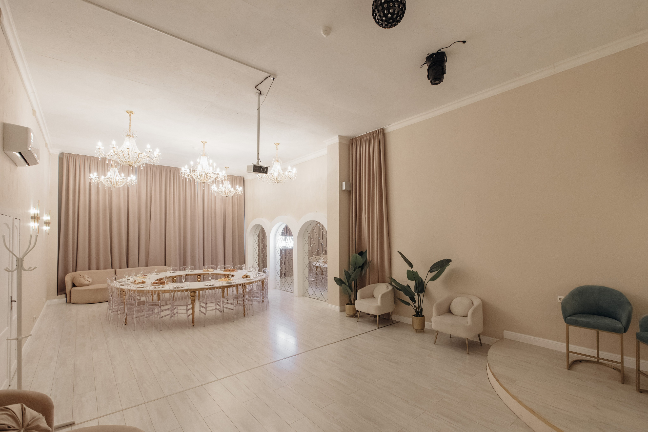 Банкетный зал Рубин Холл / Rubin Hall. Аренда лофта в СПб для мероприятий