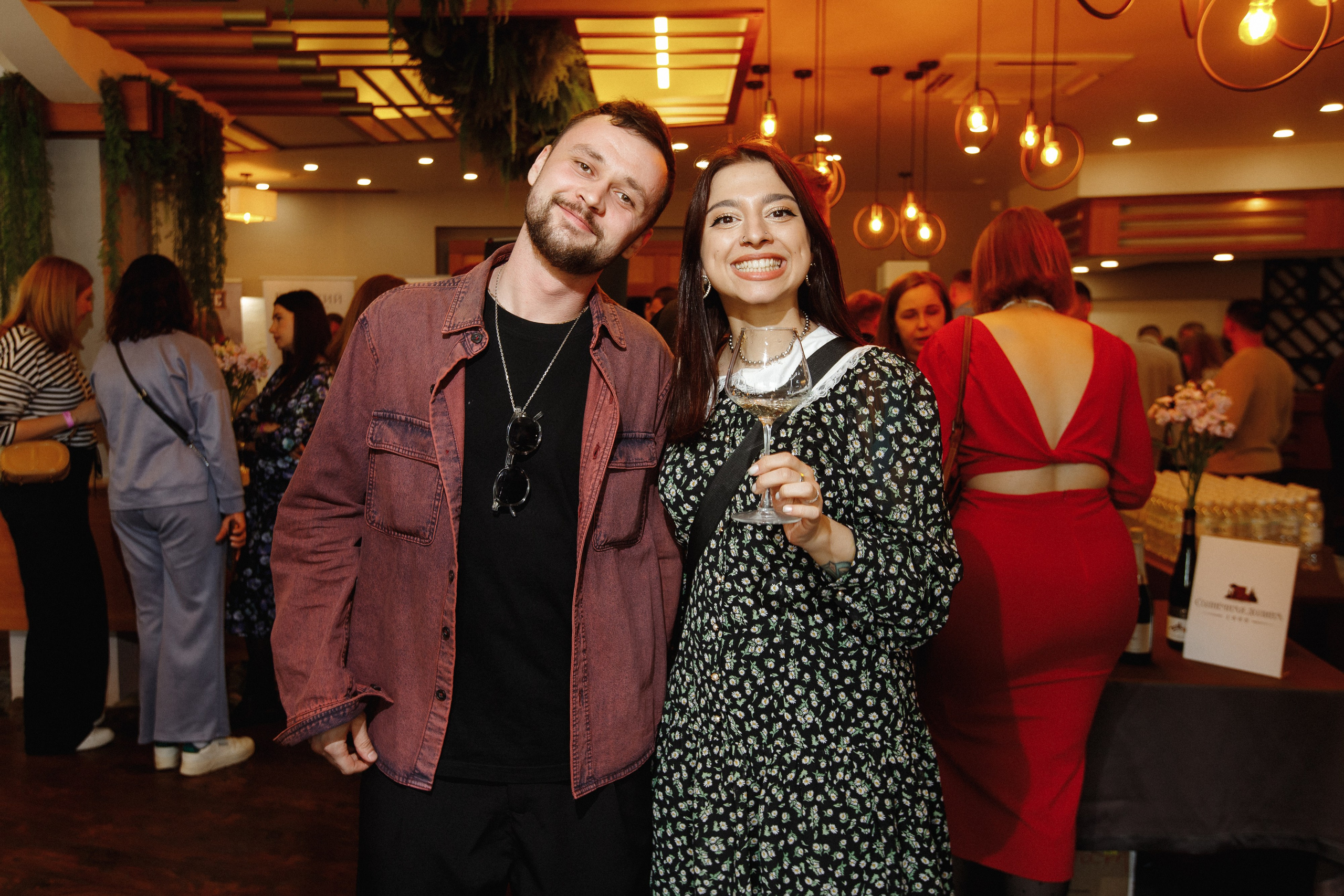 ФЕСТИВАЛЬ ИГРИСТЫХ ВИН. СВОИ. ФОТООТЧЕТЫ-СОБЫТИЯ-МЕСТА