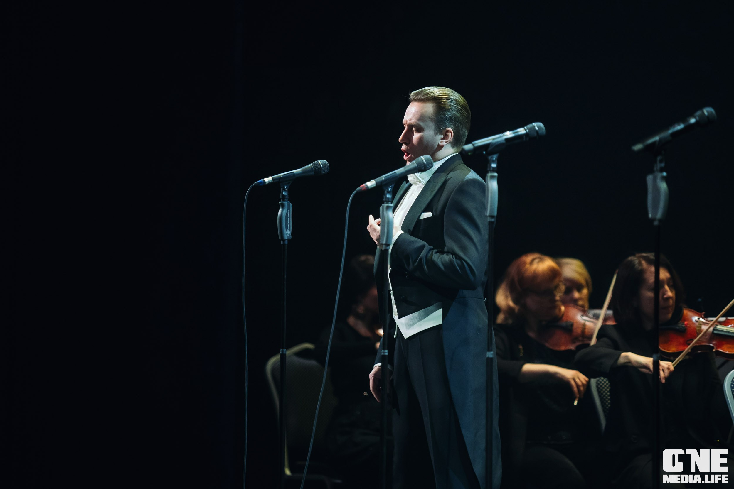 Концерт 8 марта в Янтарь холл. One Media Life: фоторепортажи, фотоотчеты с мероприятий и заведений