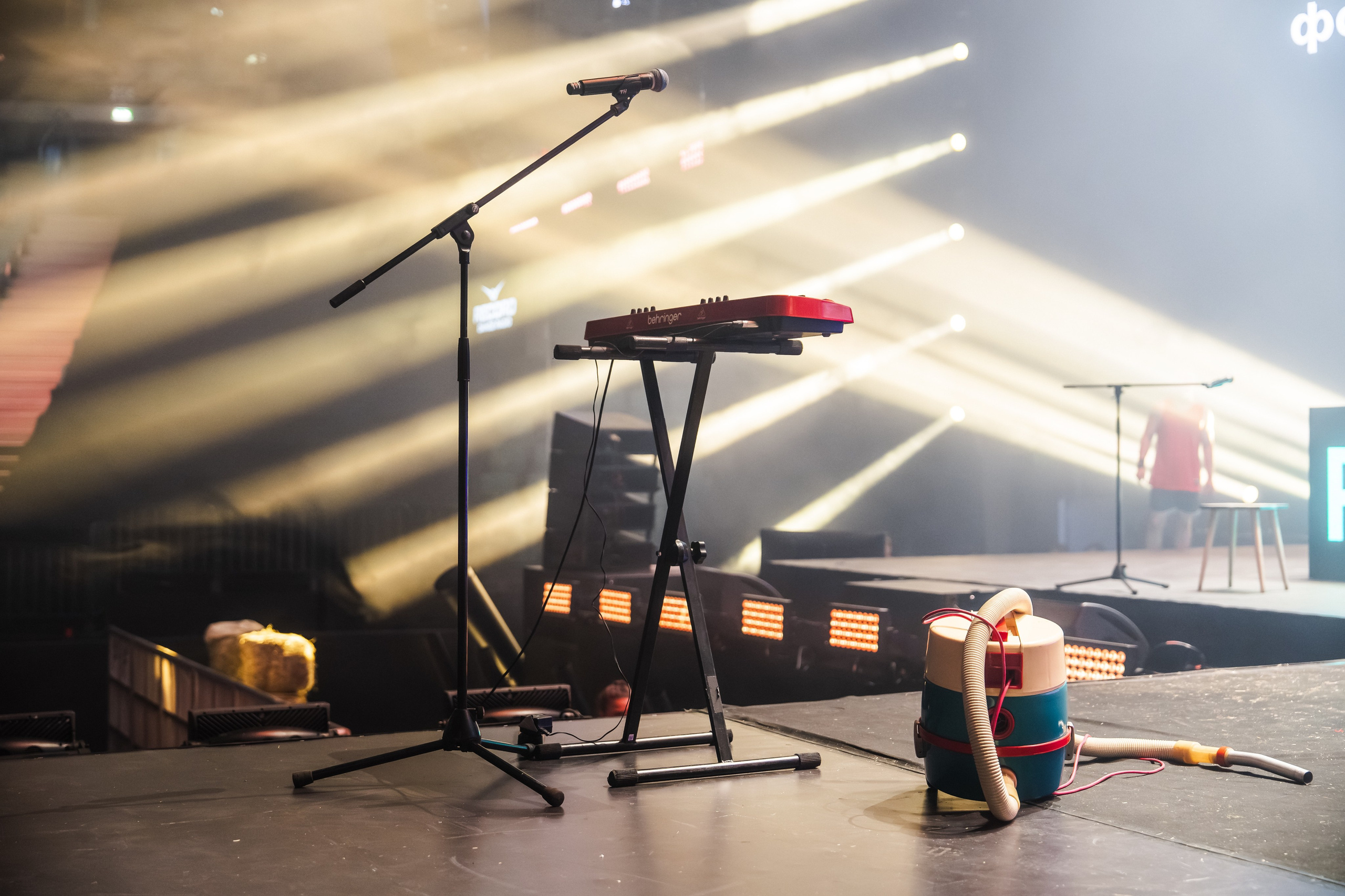 Superdiskoteka 90. Svyatoslav Bunkov | photographer