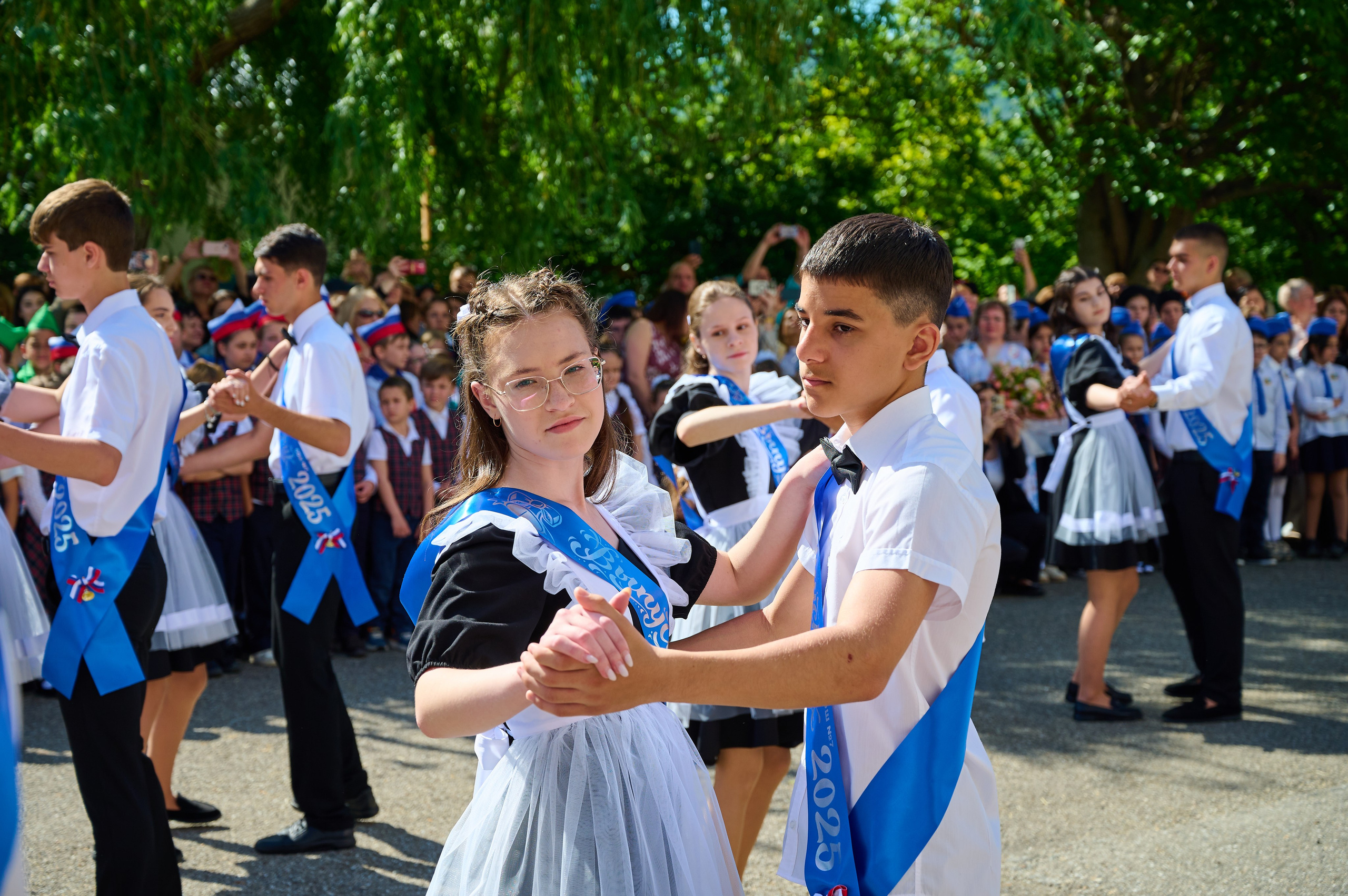 Последний звонок 2025. Жизнь курорта Кабардинка в фотографиях