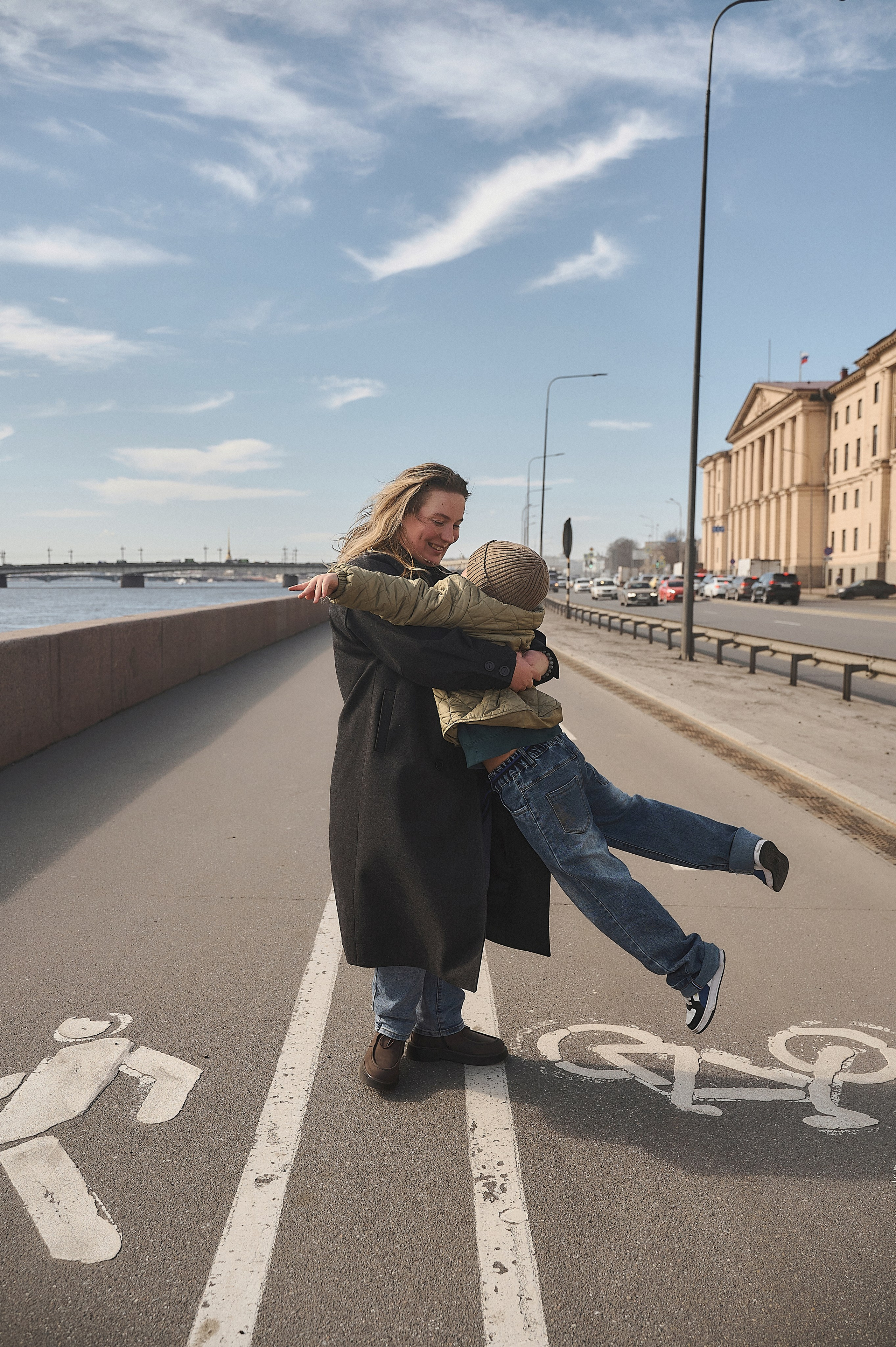 Весенняя прогулка на набережной. Семейный и детский фотограф Катерина Рожкова