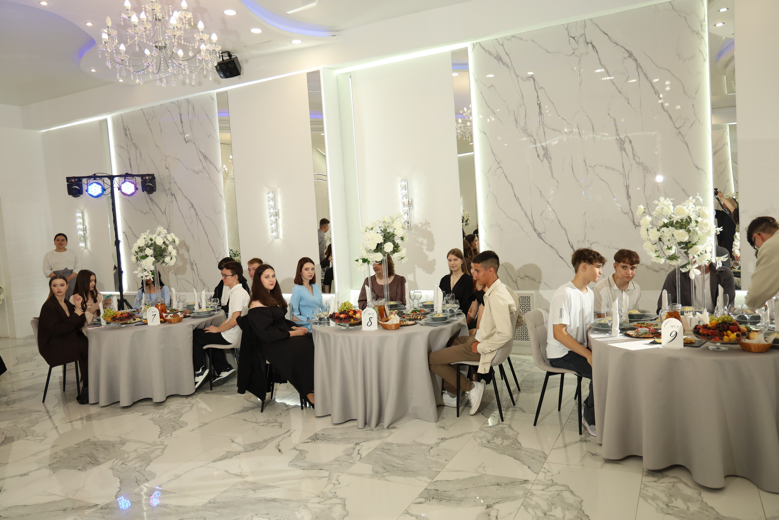 Выпускной 9Д 62 школы. Семейный фотограф в Казани Римма Гатауллина