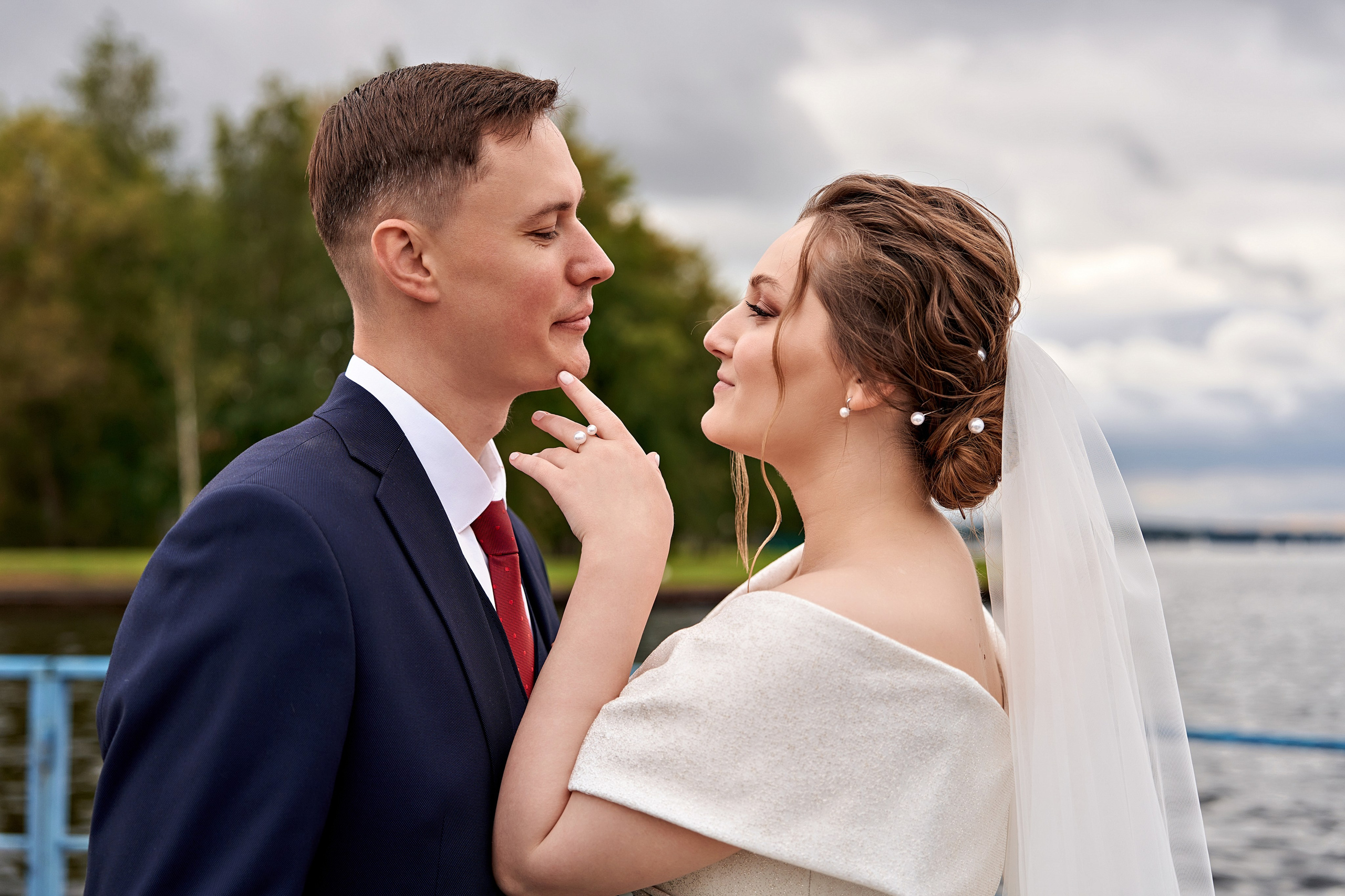 Нежная свадьба Антона и Софьи в яхт-клубе «Портофино». Фотограф Меняйло Евгений. Свадьба. Портрет. Репортаж. Семья. Контент