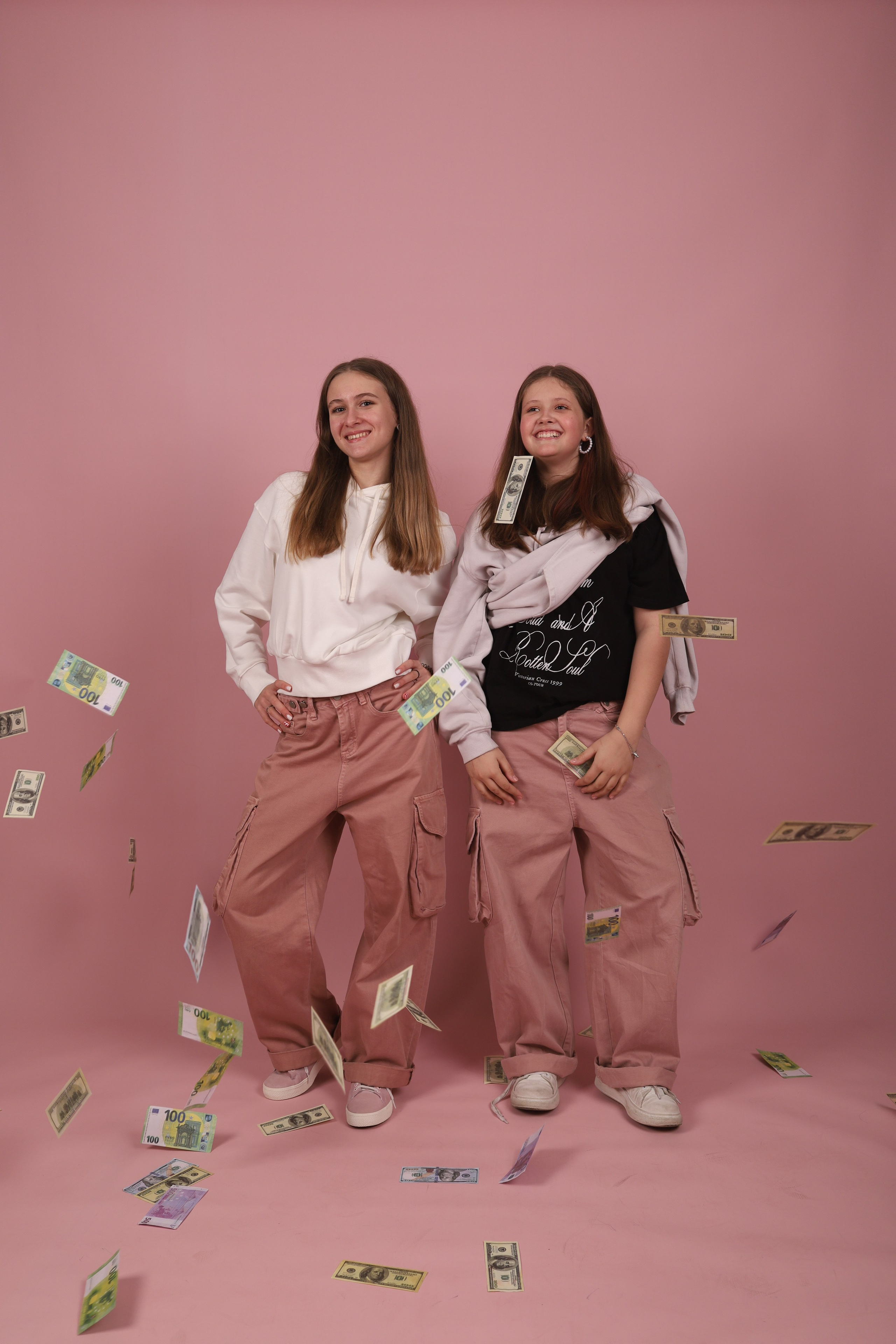 Селфи-студия «STORIES» профессиональная фотосессия без фотографа в Одинцово