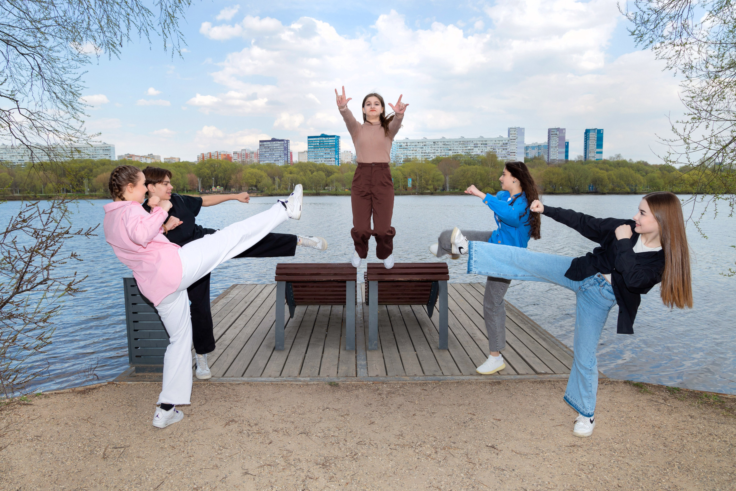 Выпускной альбом 9 и 11 класс. Выпускные альбомы в Москве и Подмосковье