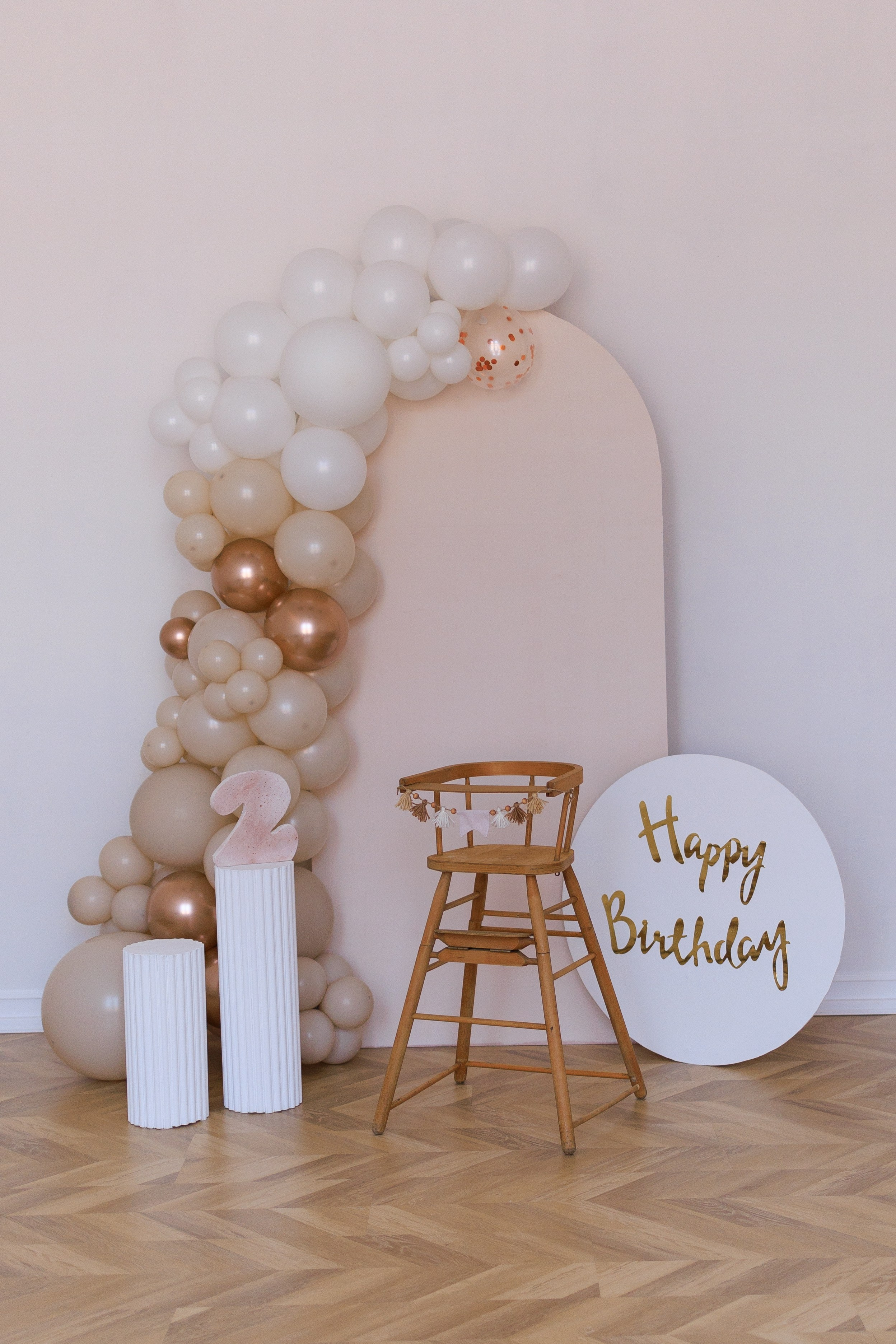 Зал Roomy «семейный». Фотостудия Roomy в Краснодаре | Семейные и детские съёмки дней рождения от 1 до 5 лет, аренда зала фотостудии