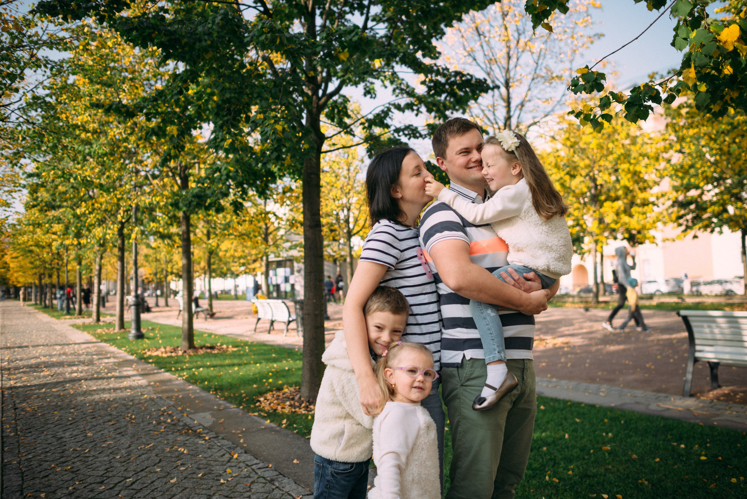 Семейная прогулка в парке Новая Голландия в Санкт-Петербурге. Семейный фотограф Старчиков Илья