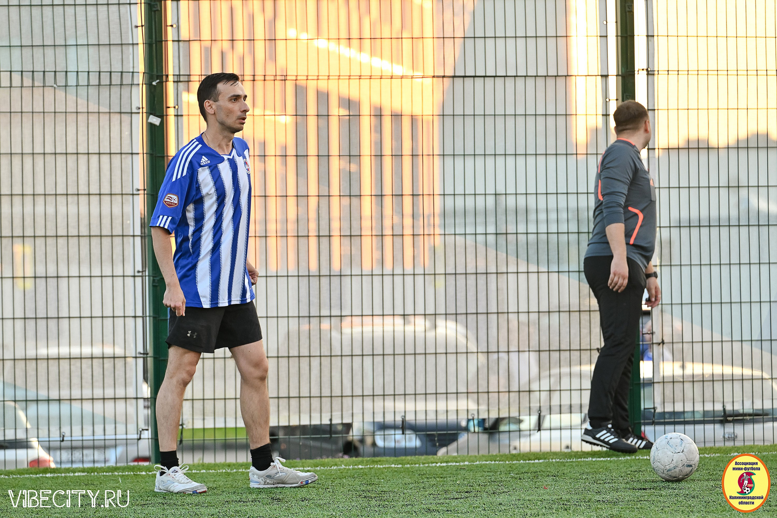 ИГРЫ МИНИ-ФУТБОЛЬНОЙ И КОРПОРАТИВНОЙ ЛИГИ. VIBECITY.RU Вайб Сити Ру Фоторепортажи Фотоотчеты Калининград