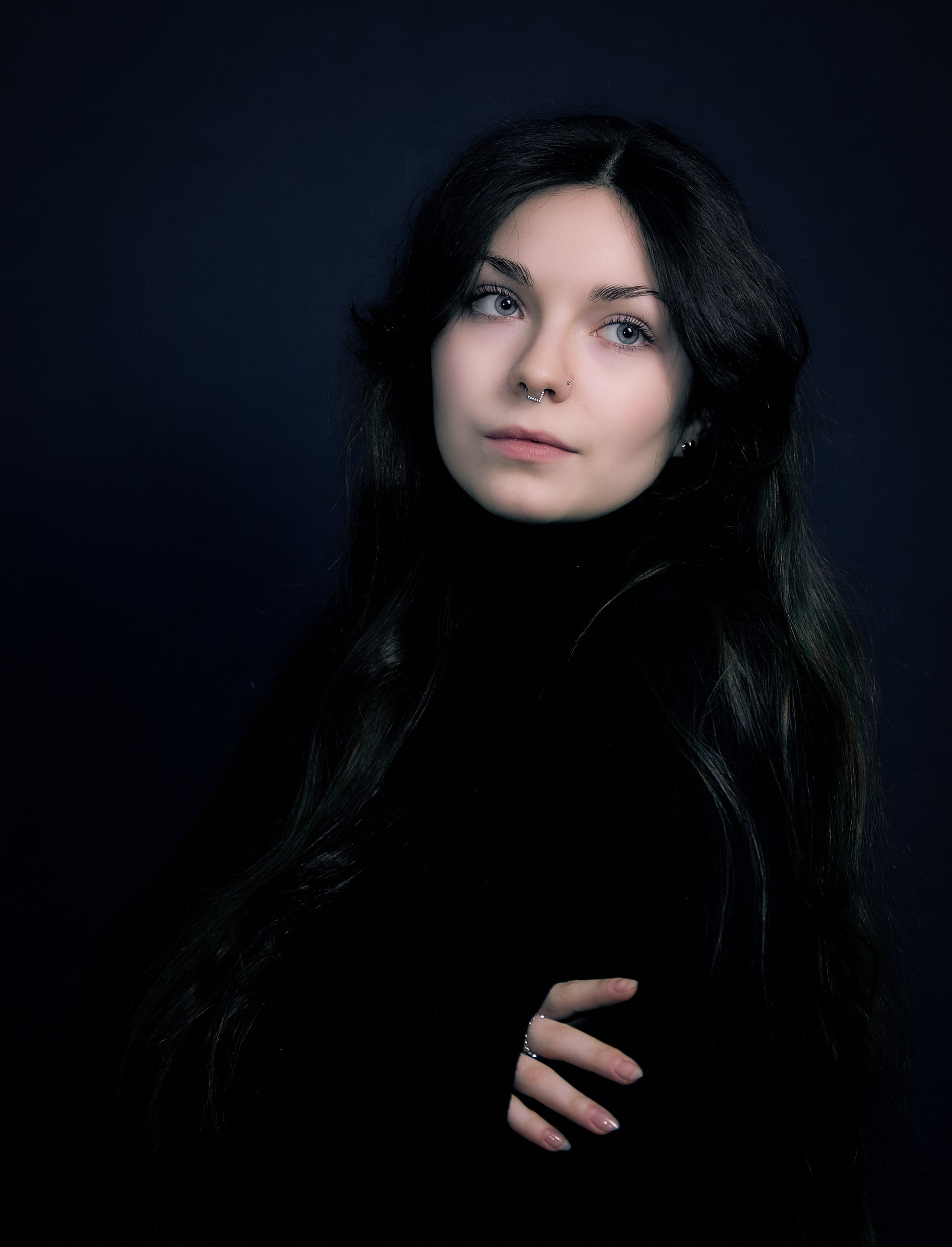 Портрет девушки в студии