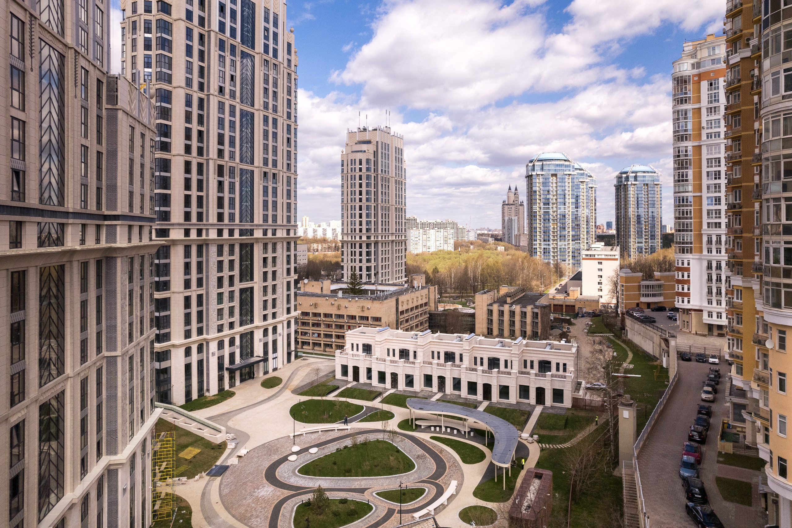 Архитектура и недвижимость. Ход строительства. Съемка с дрона. Профессиональное решение для частных лиц и бизнеса