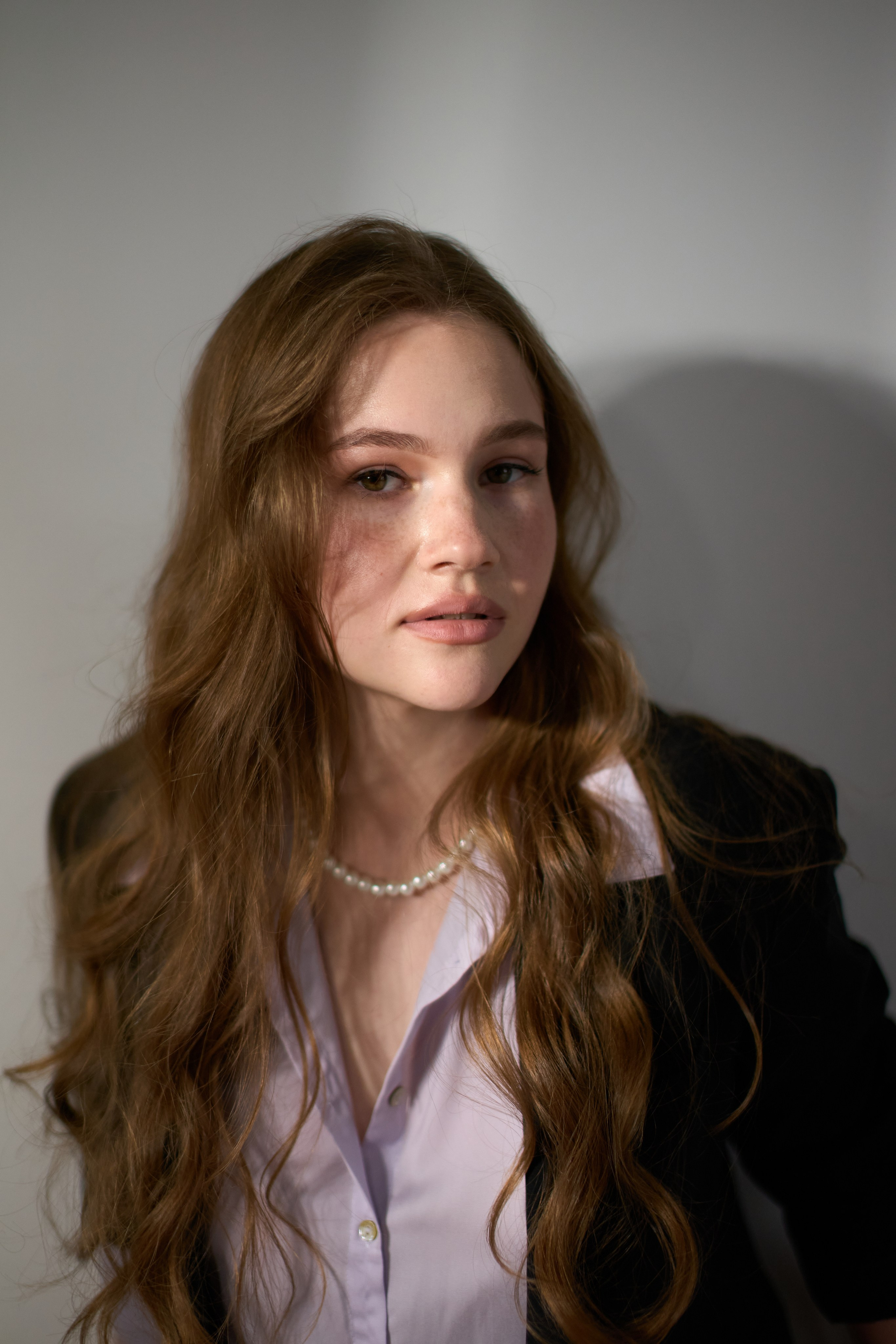 Индивидуальная женская фотосессия в фотостудии для Марины. Репортажный и женский фотограф в Новосибирске