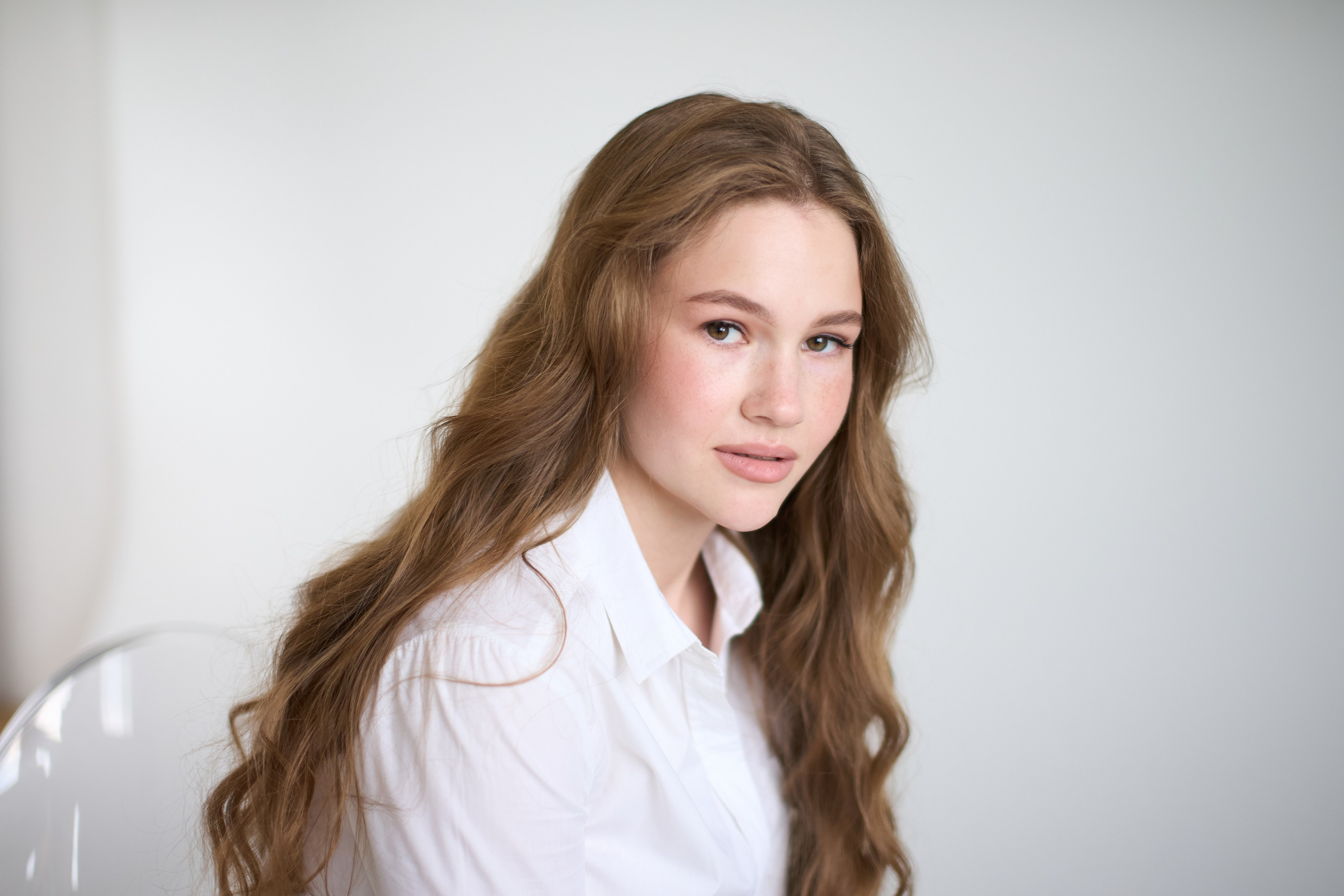 Индивидуальная женская фотосессия в фотостудии для Марины. Репортажный и женский фотограф в Новосибирске