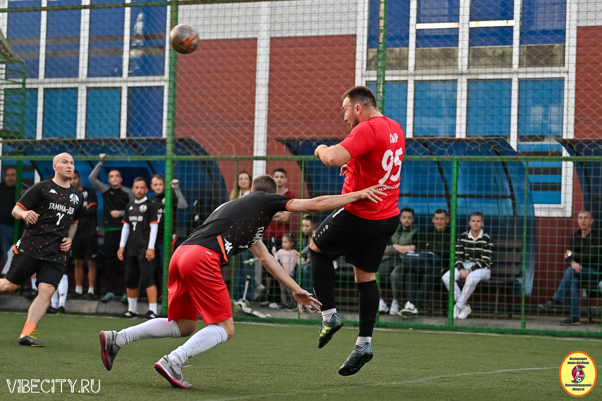 ИГРЫ МИНИ-ФУТБОЛЬНОЙ И КОРПОРАТИВНОЙ ЛИГИ. VIBECITY.RU Вайб Сити Ру Фоторепортажи Фотоотчеты Калининград