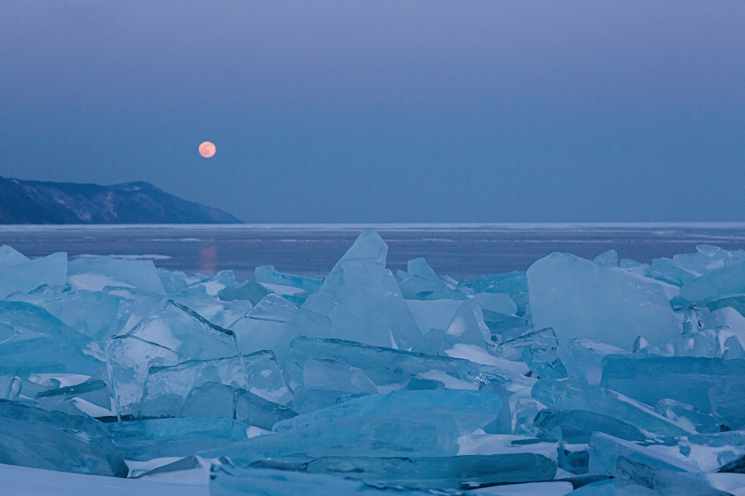 Обучающий фототур на зимний Байкал с Еленой Михайловой. 07–12 февраля 2025 г. Детский и семейный фотограф Елена Михайлова в Москве