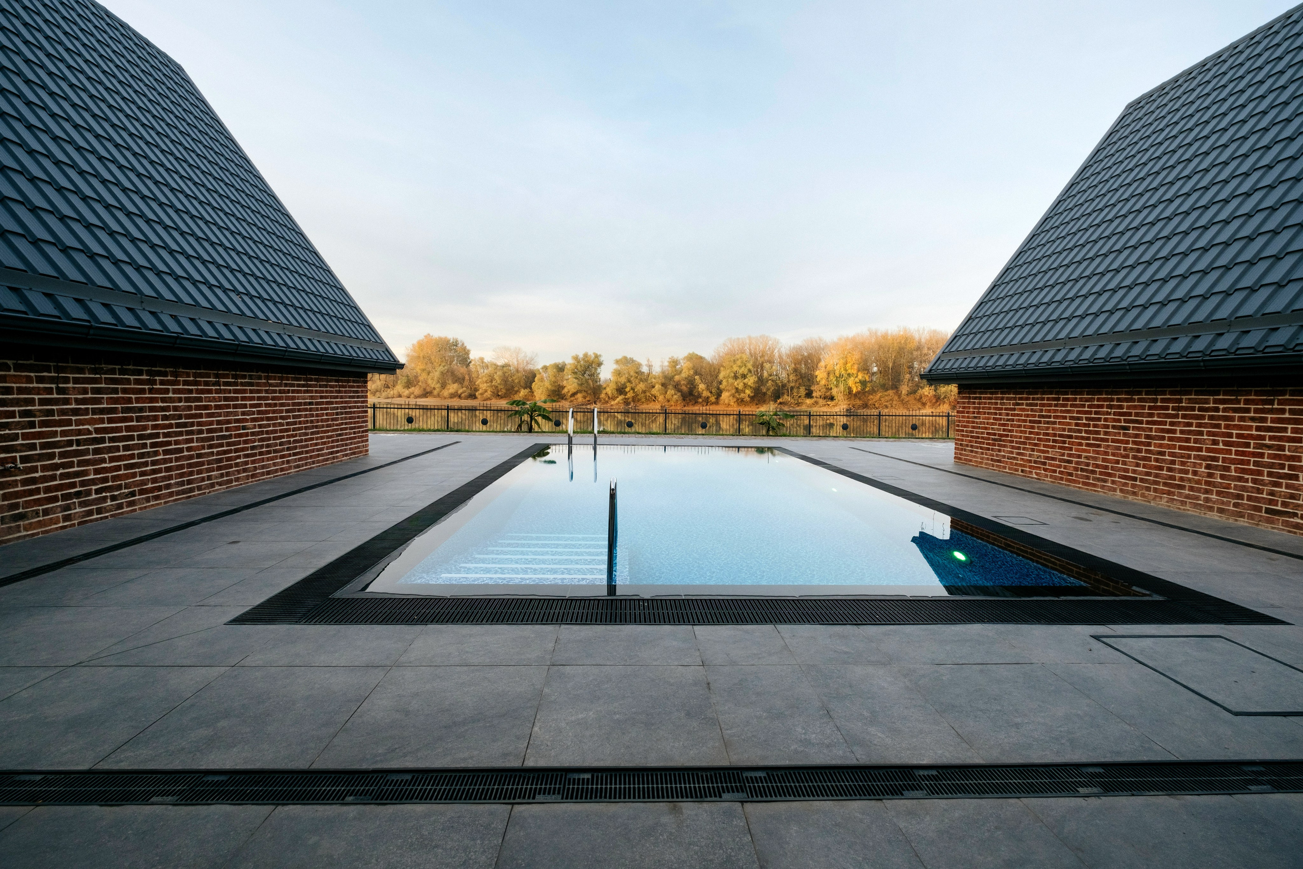 Интерьерная съемка. Свадебный фотограф Денис Ожигин в Краснодаре и крае. Эмоциональная и стильная съемка вашего дня