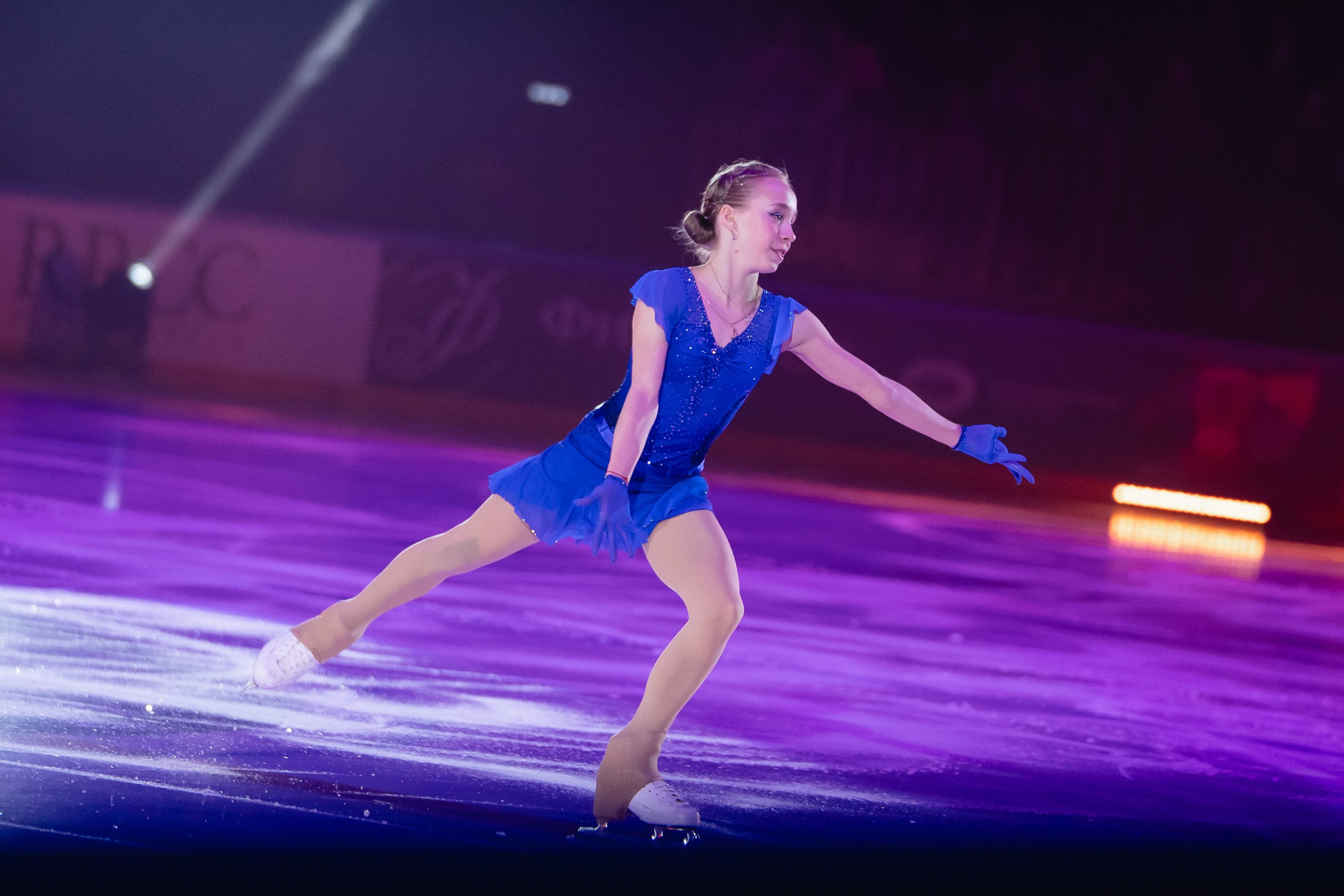 Шоу «Чемпионы на льду» в Новосибирске. Воробьева Ксения — Спортивный и танцевальный фотограф Новосибирск