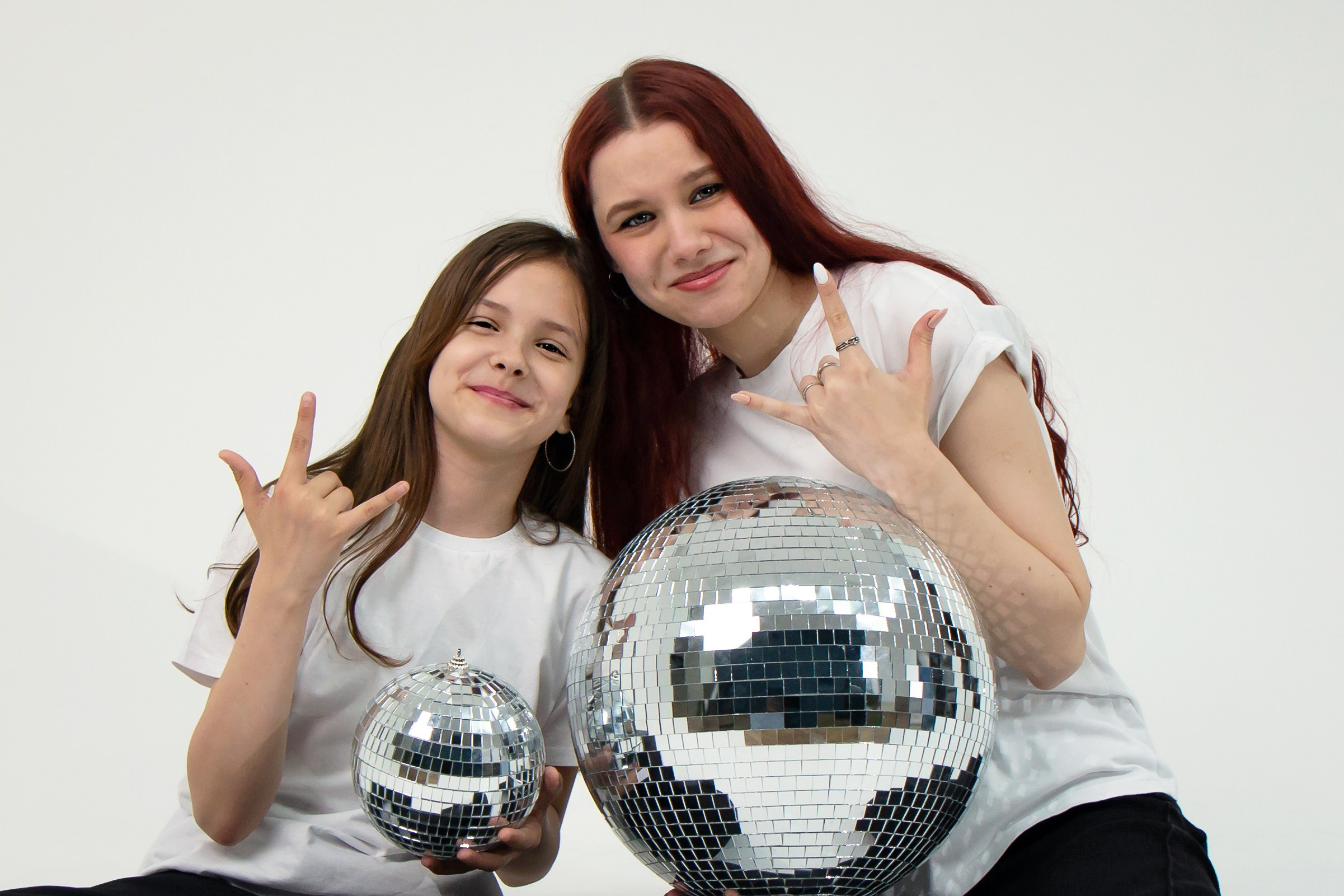 Семейная фотосессия в фотостудии «ОКО» г. Шелехов. Фотограф в Шелехове, лучшие выпускные альбомы в Шелехове