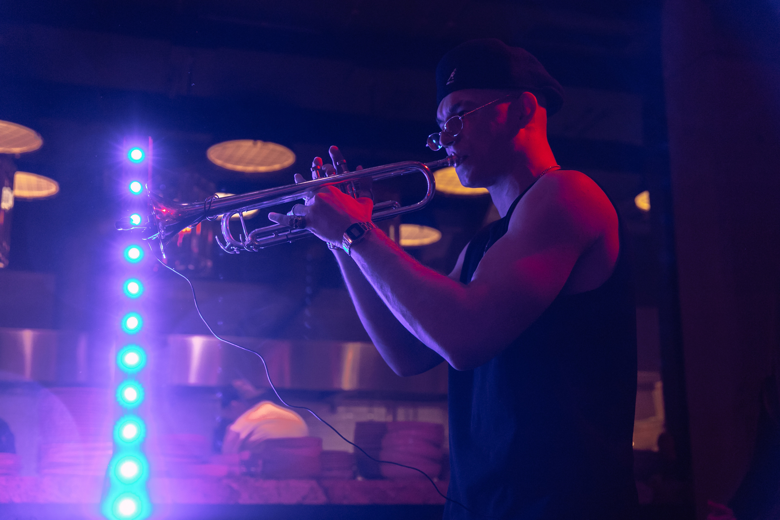 Концерт Mad Brass Band в кафе «Дружба». Свадебный фотограф в Москве Элина Ларченкова. Фото, которые цепляют