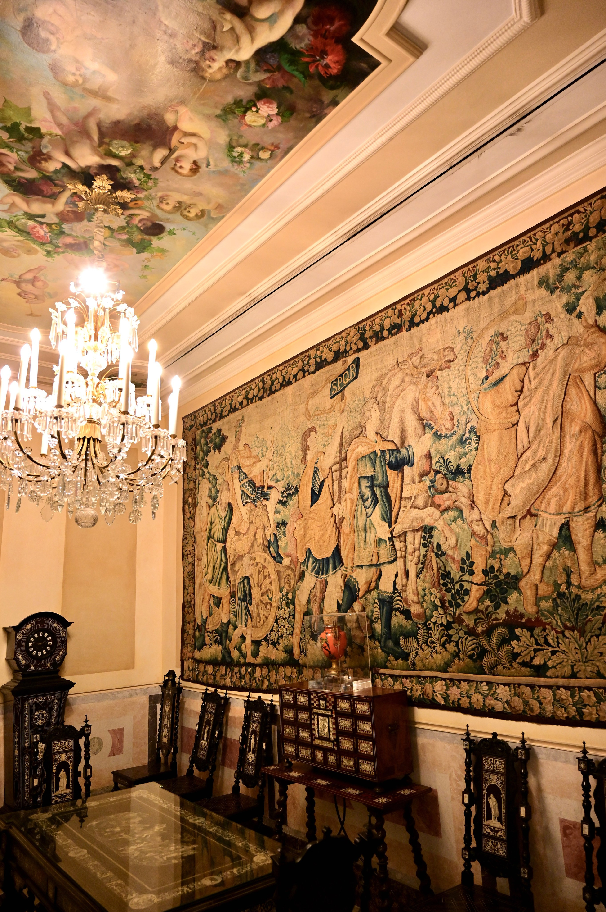 Музей фарфора/Дворец маркиза Дос Агуас (с патио и парадными залами). Гид и фотограф в Валенсии Новиков Михаил